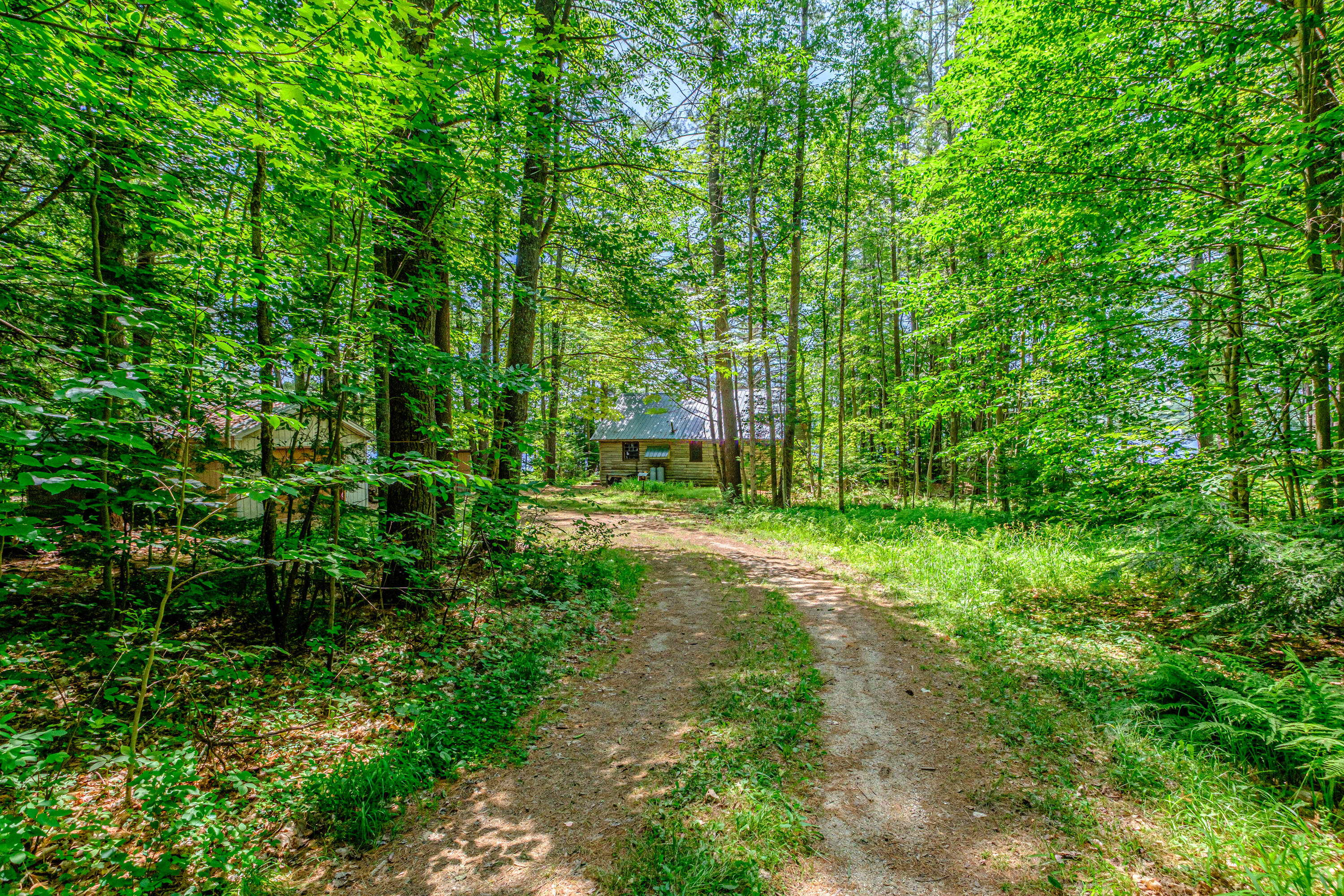 main property photo 40
