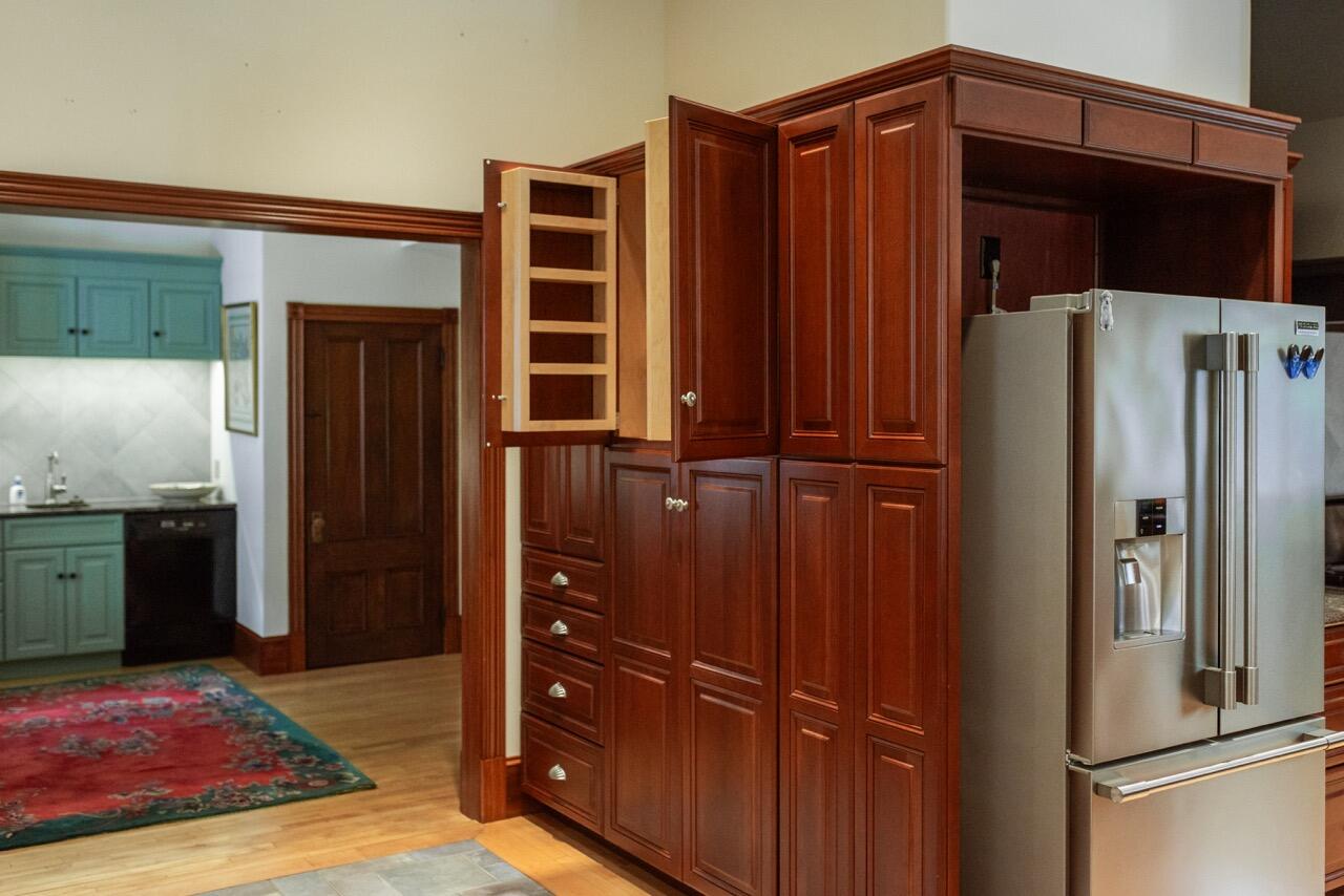 main property photo 32