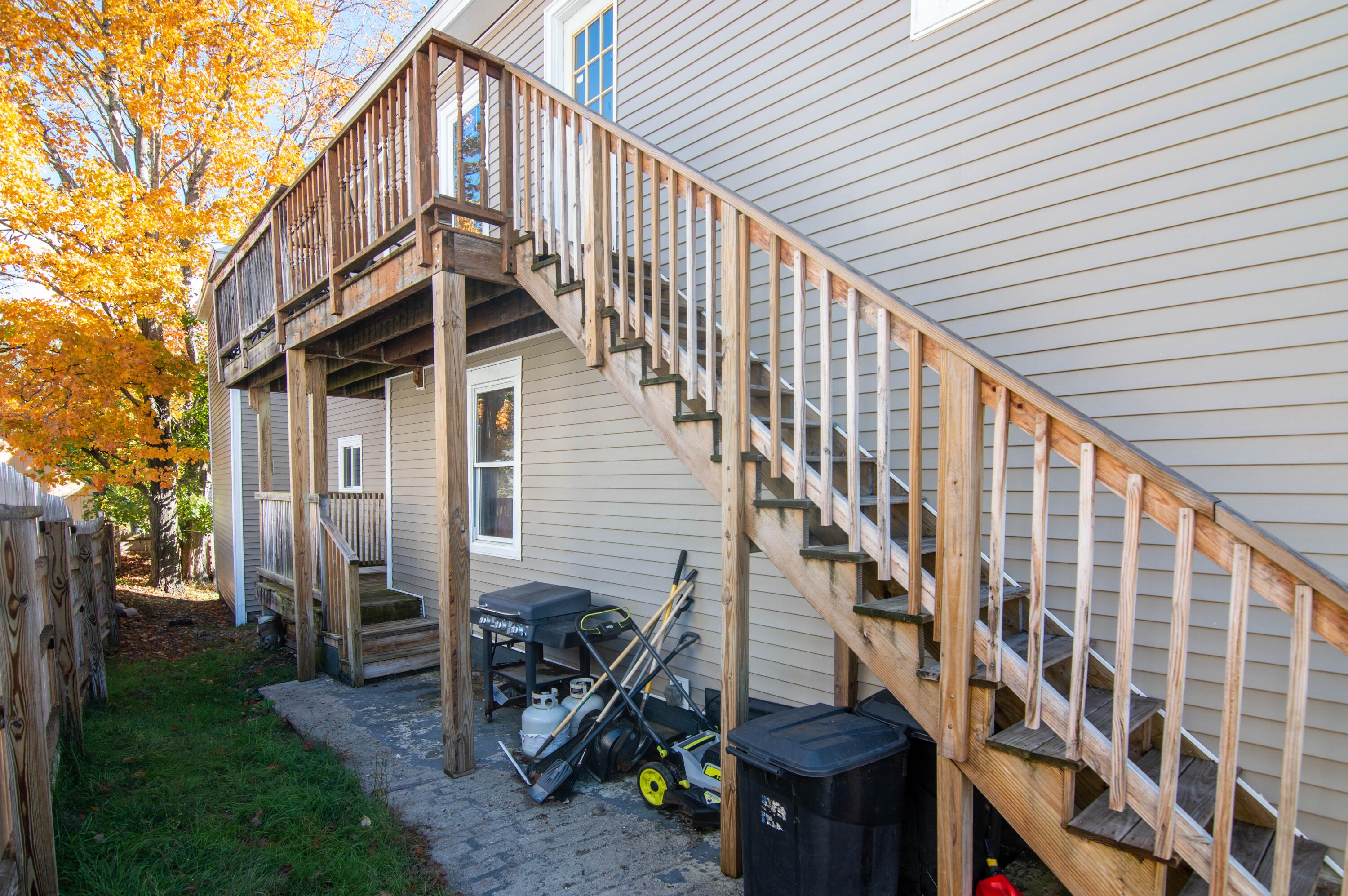 main property photo 32