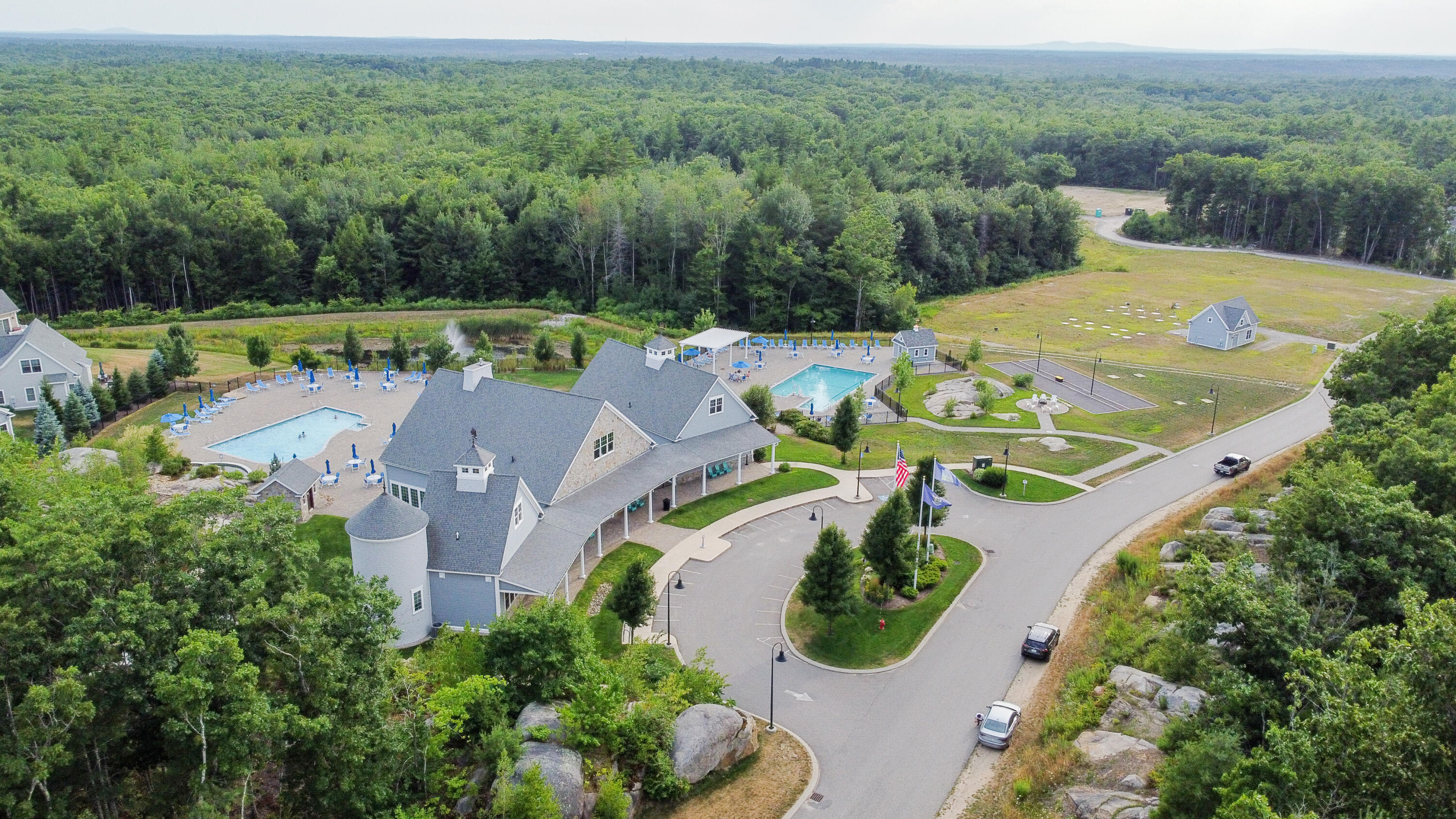 main property photo 43
