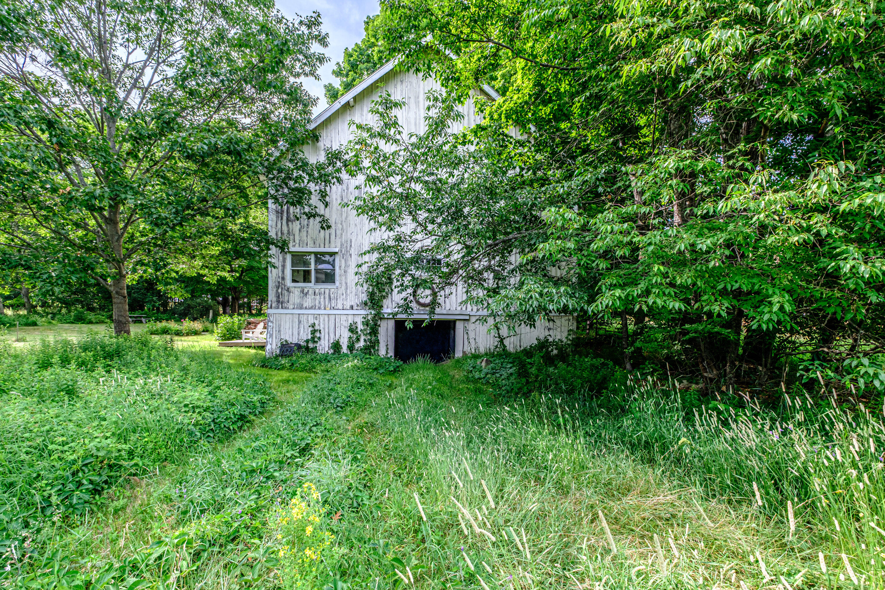 main property photo 14