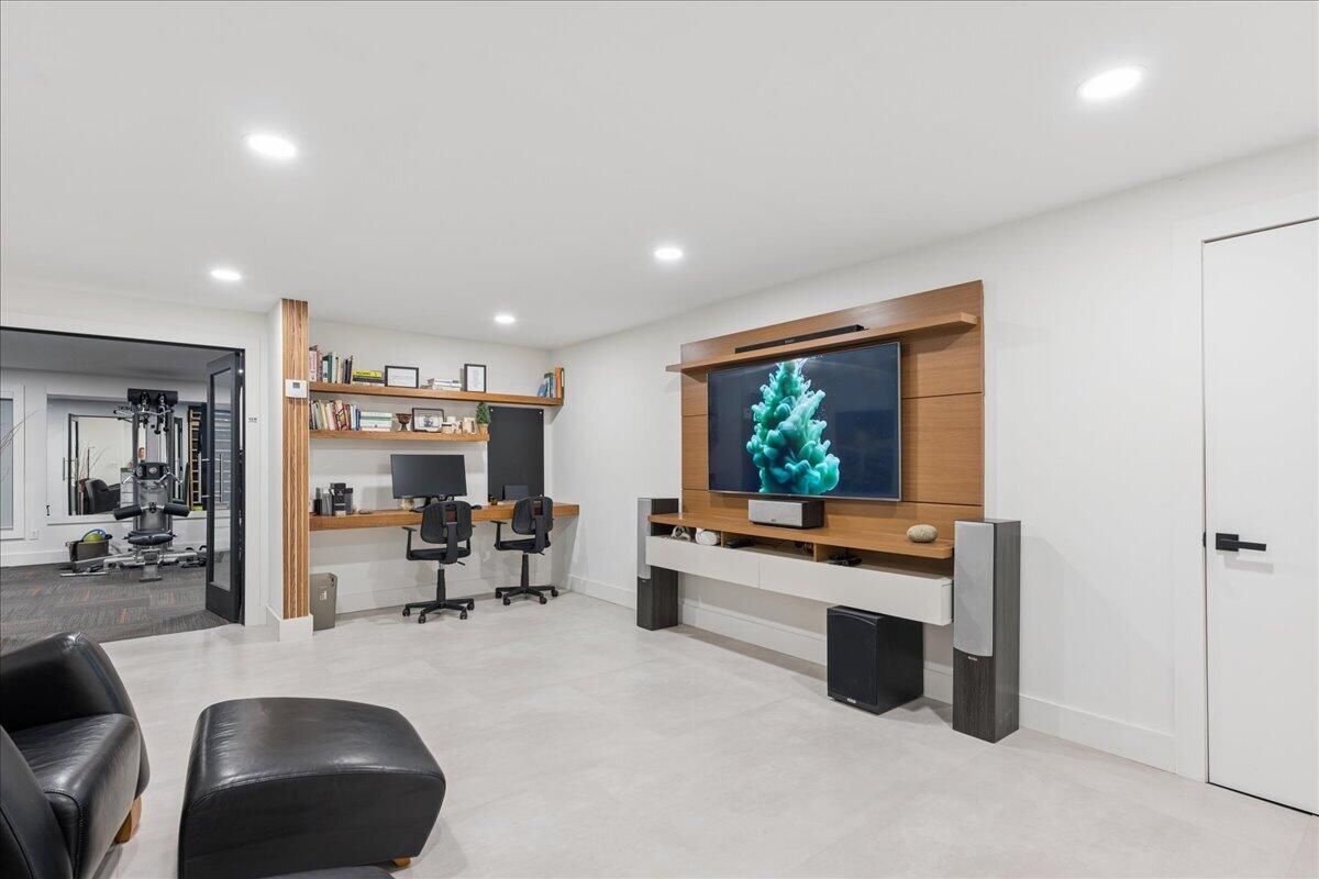 main property photo 71