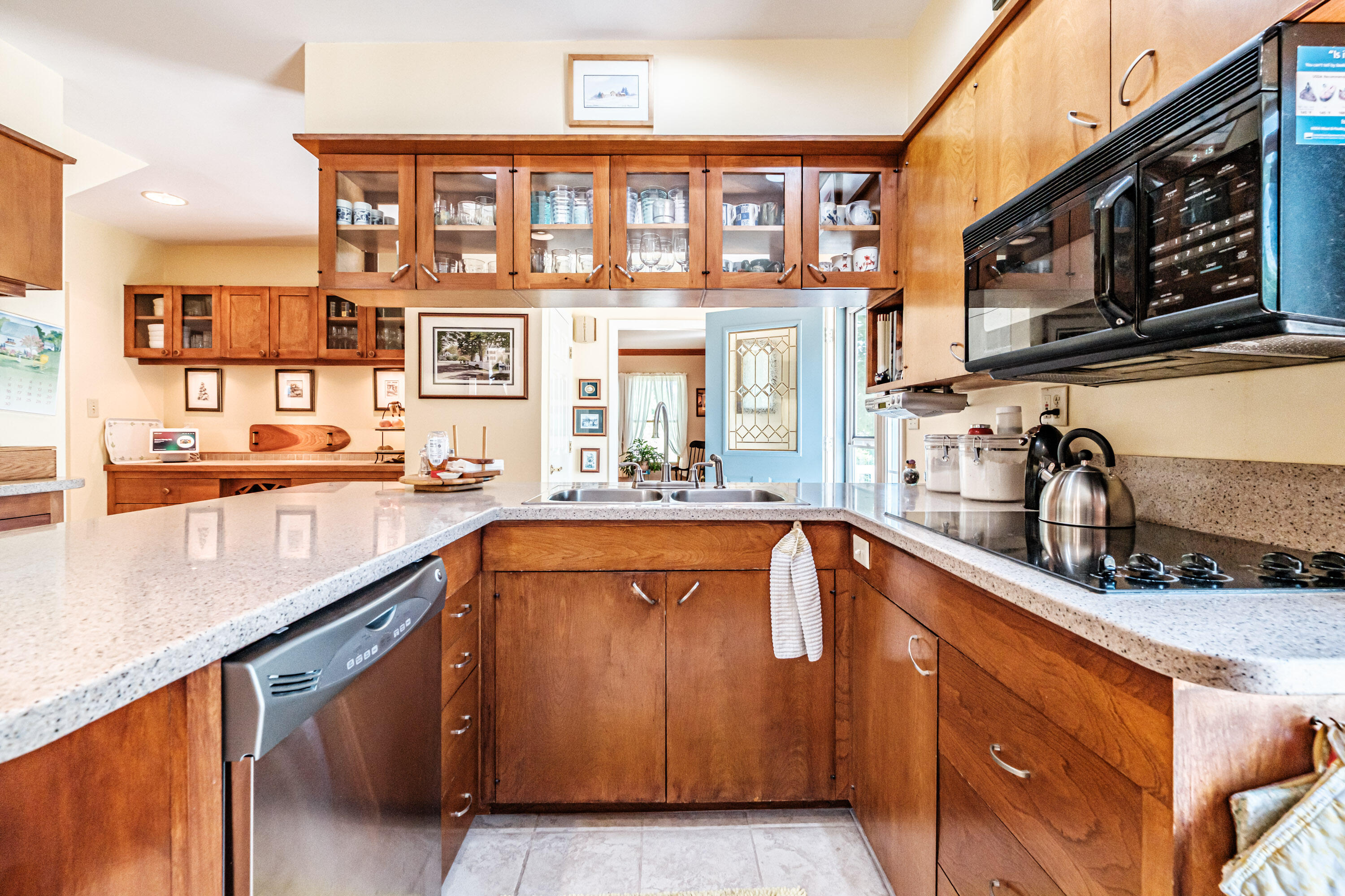 main property photo 37
