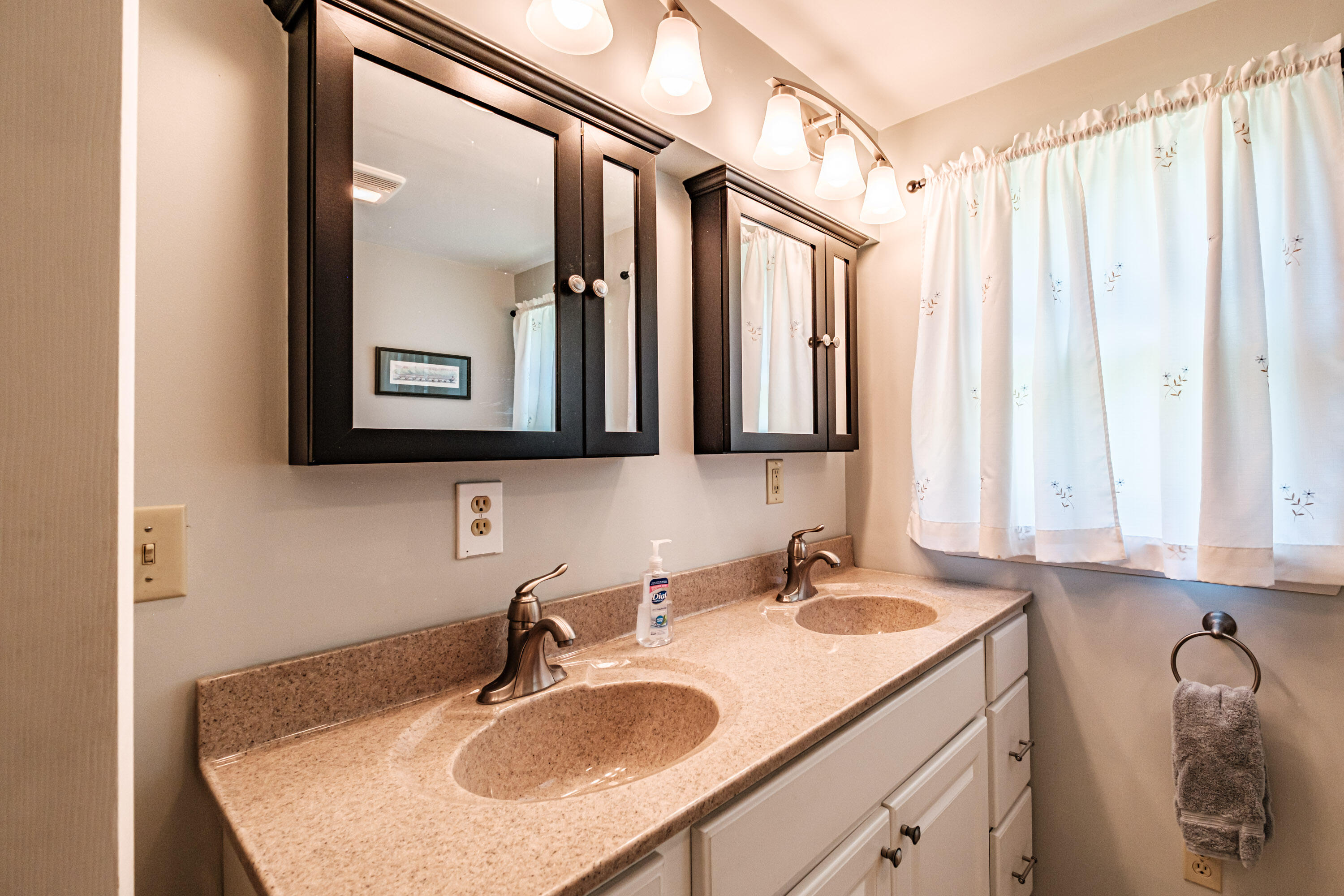 main property photo 70