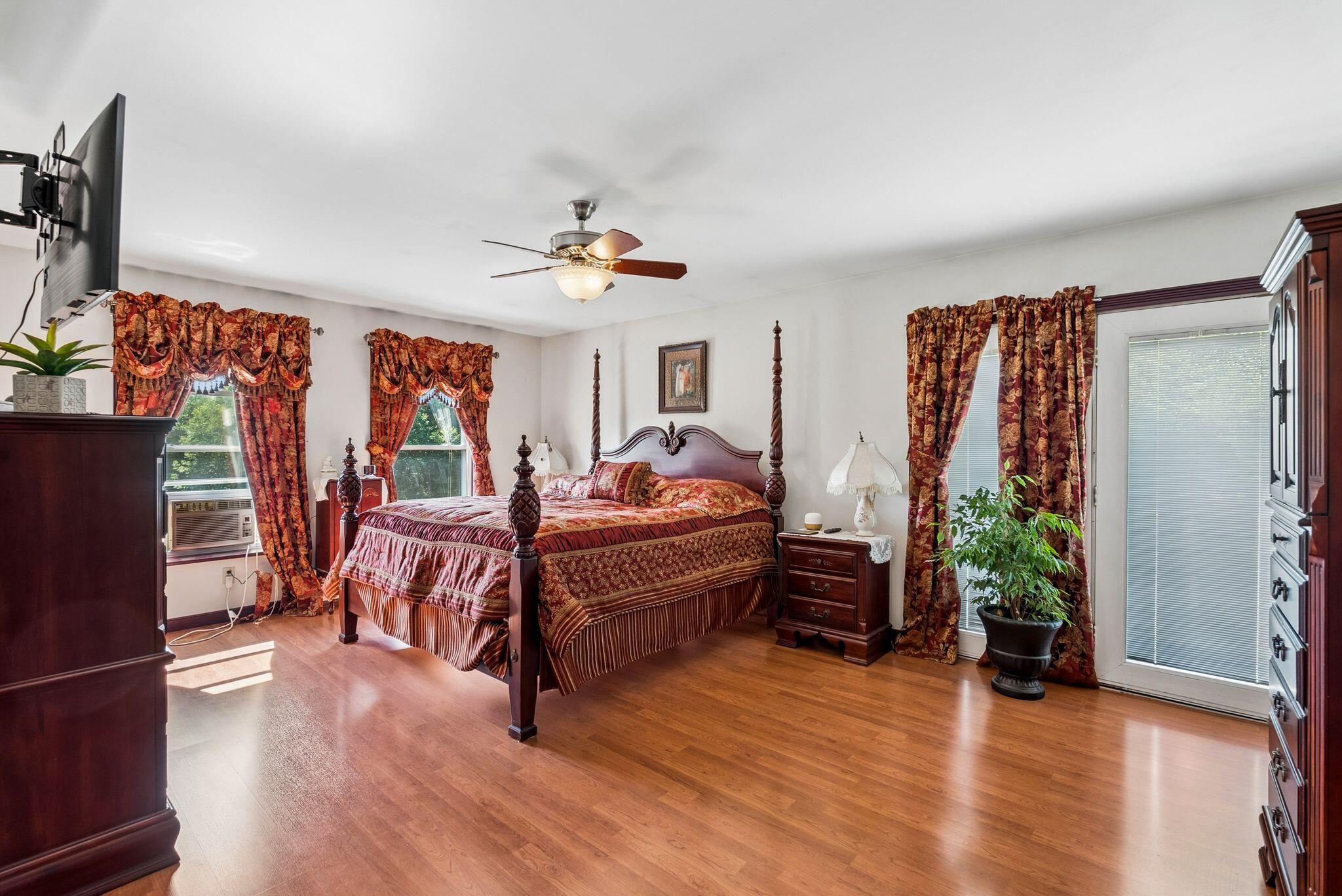 main property photo 47