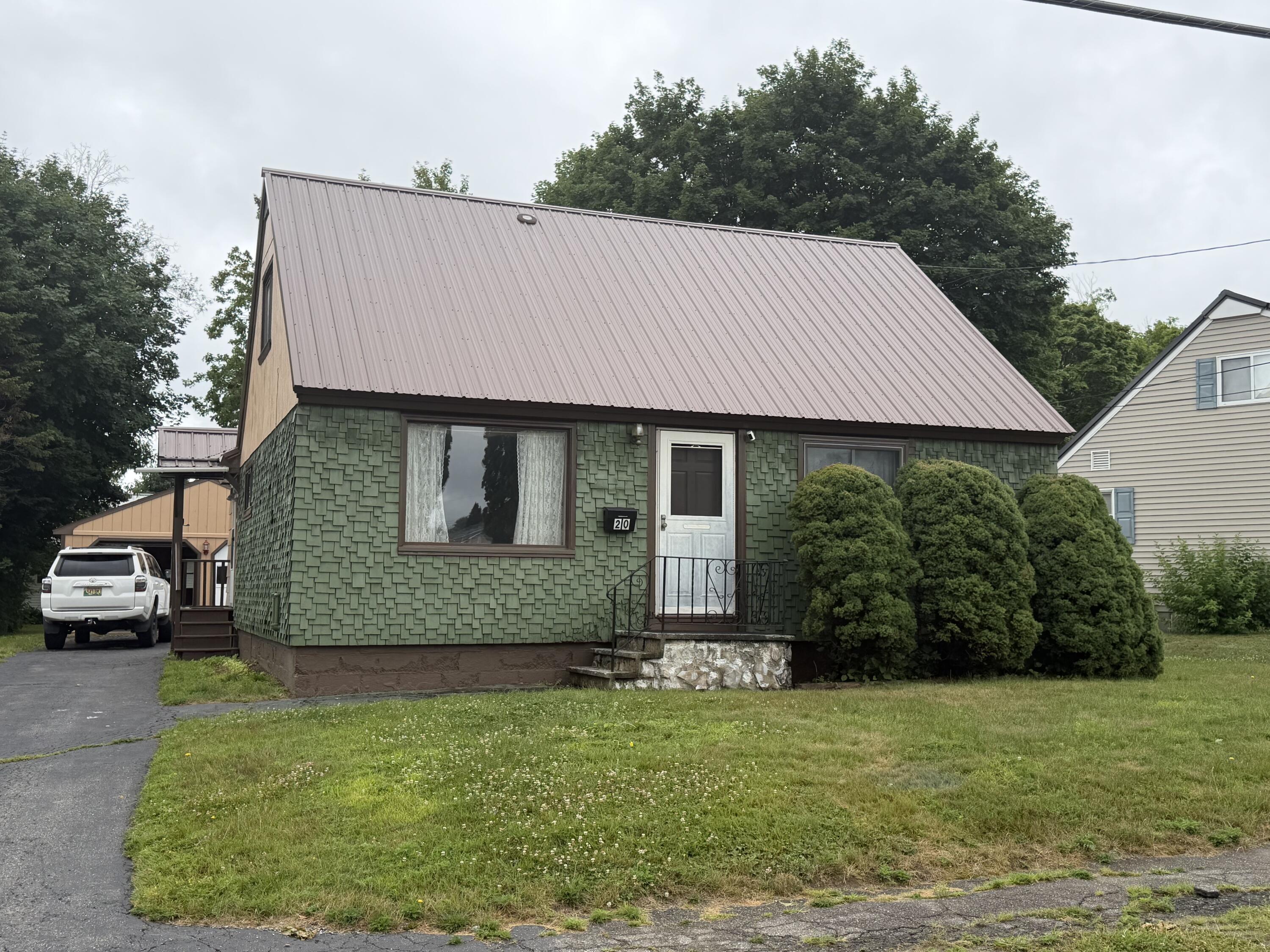 main property photo 14