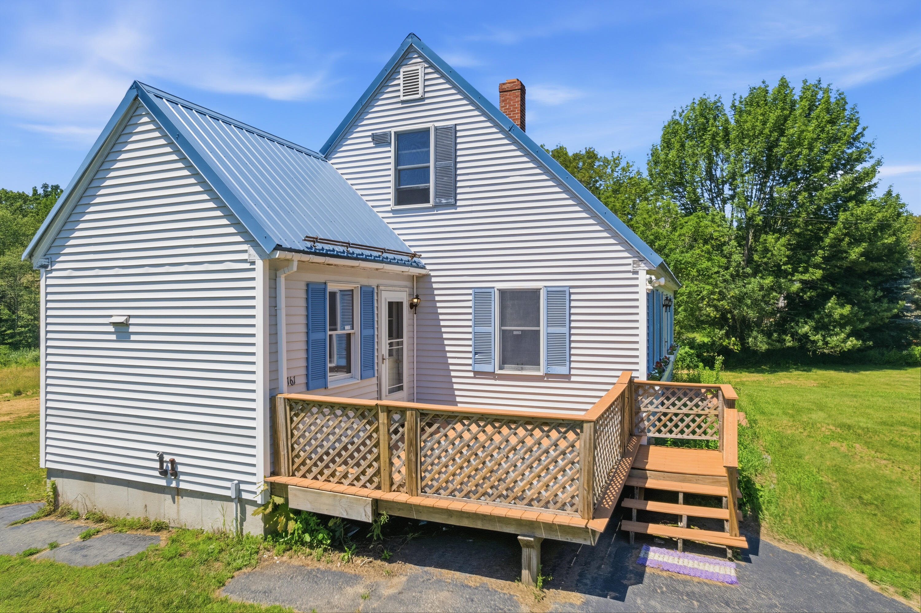 main property photo 45