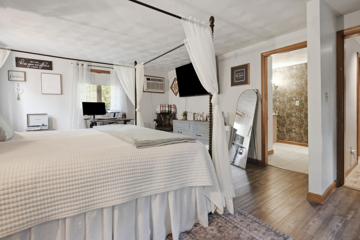 main property photo 52