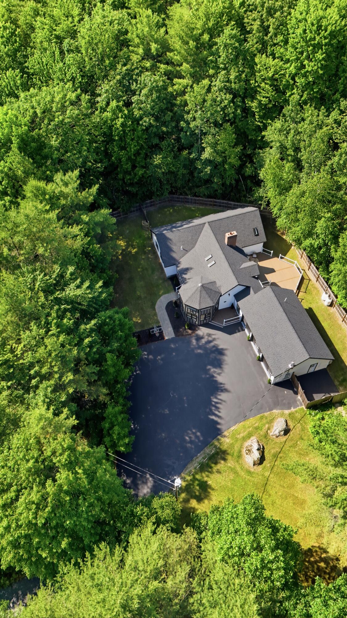 main property photo 60