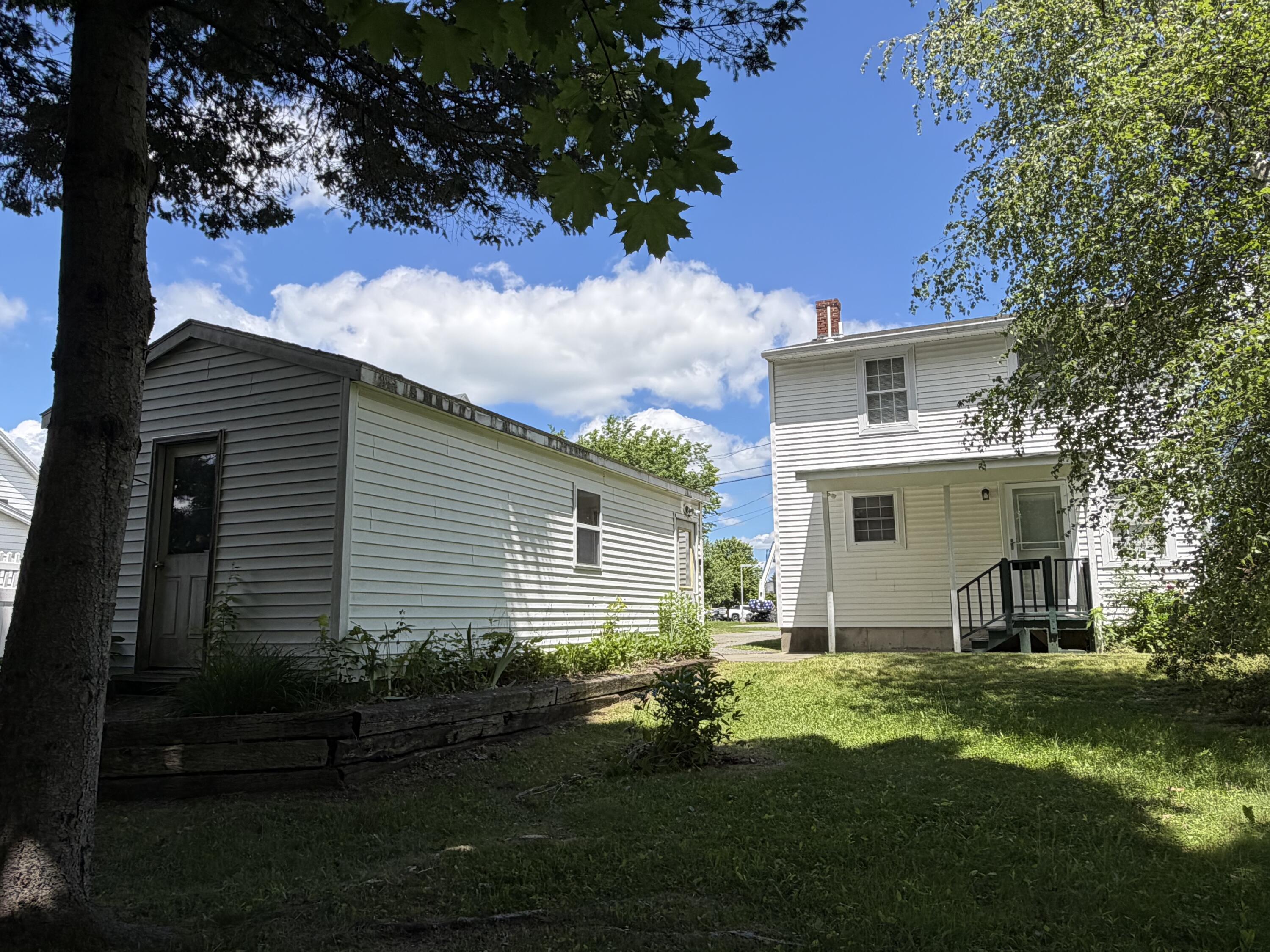 main property photo 9