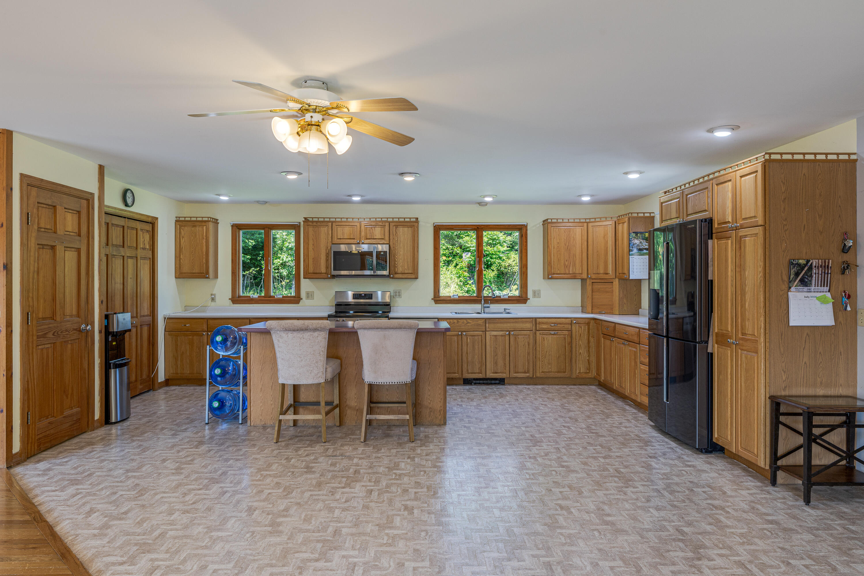 main property photo 23