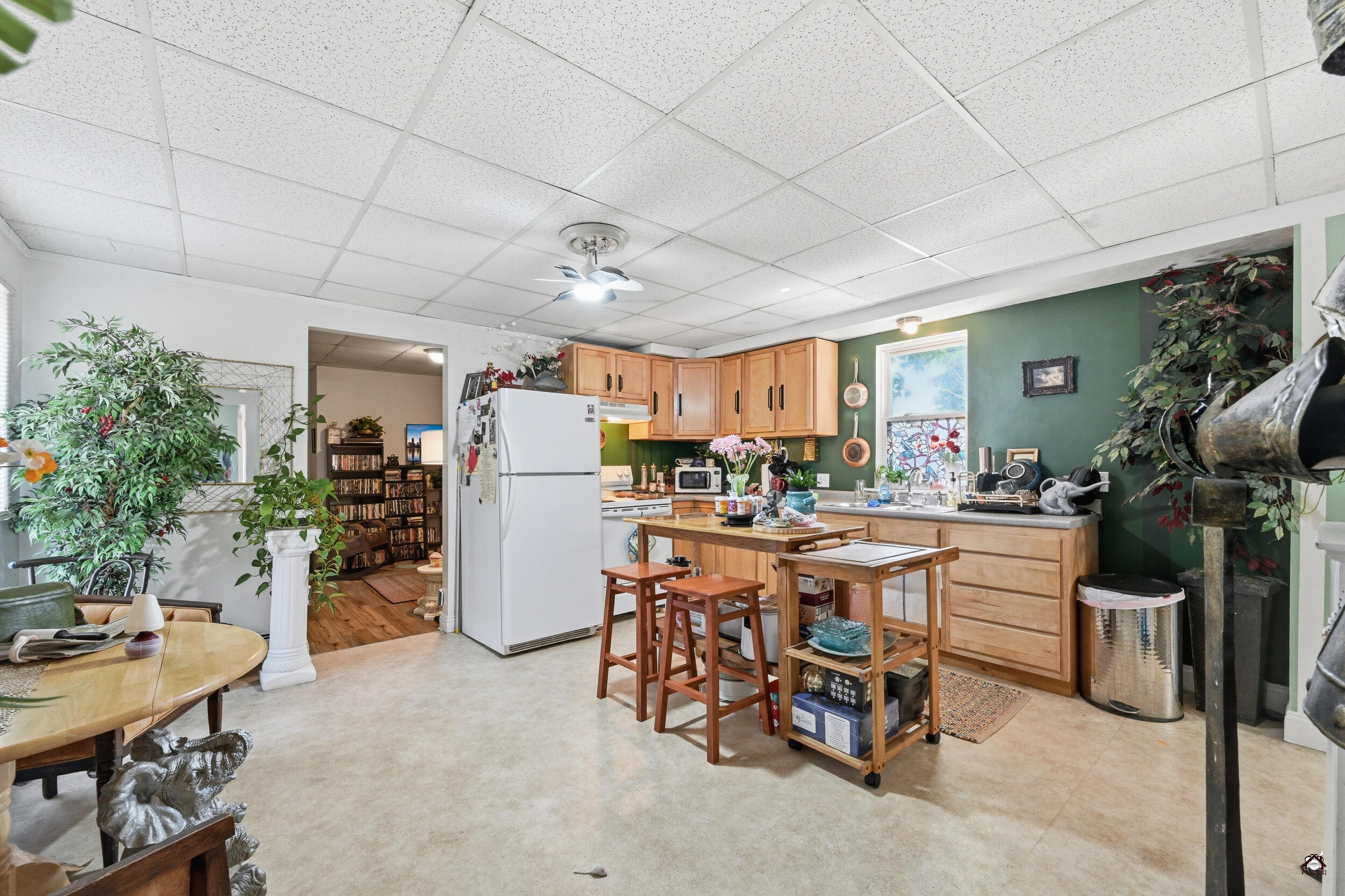 main property photo 17