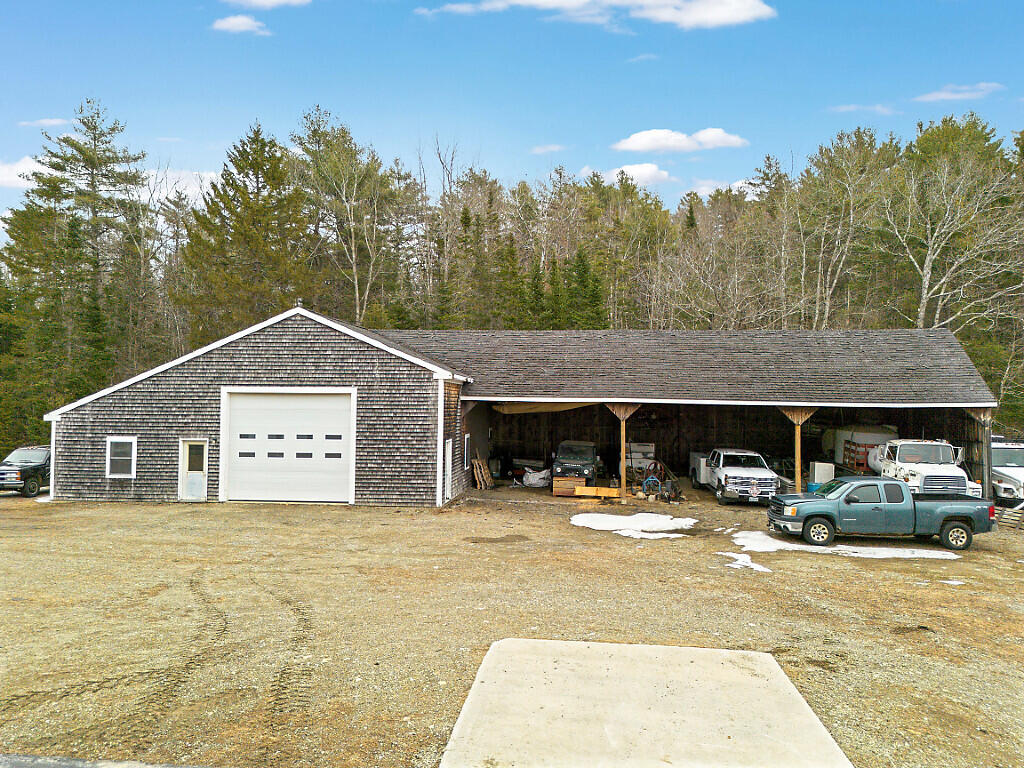 main property photo 18
