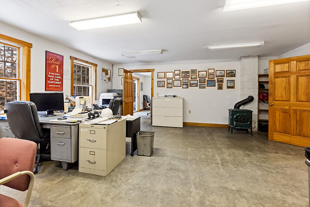 main property photo 47