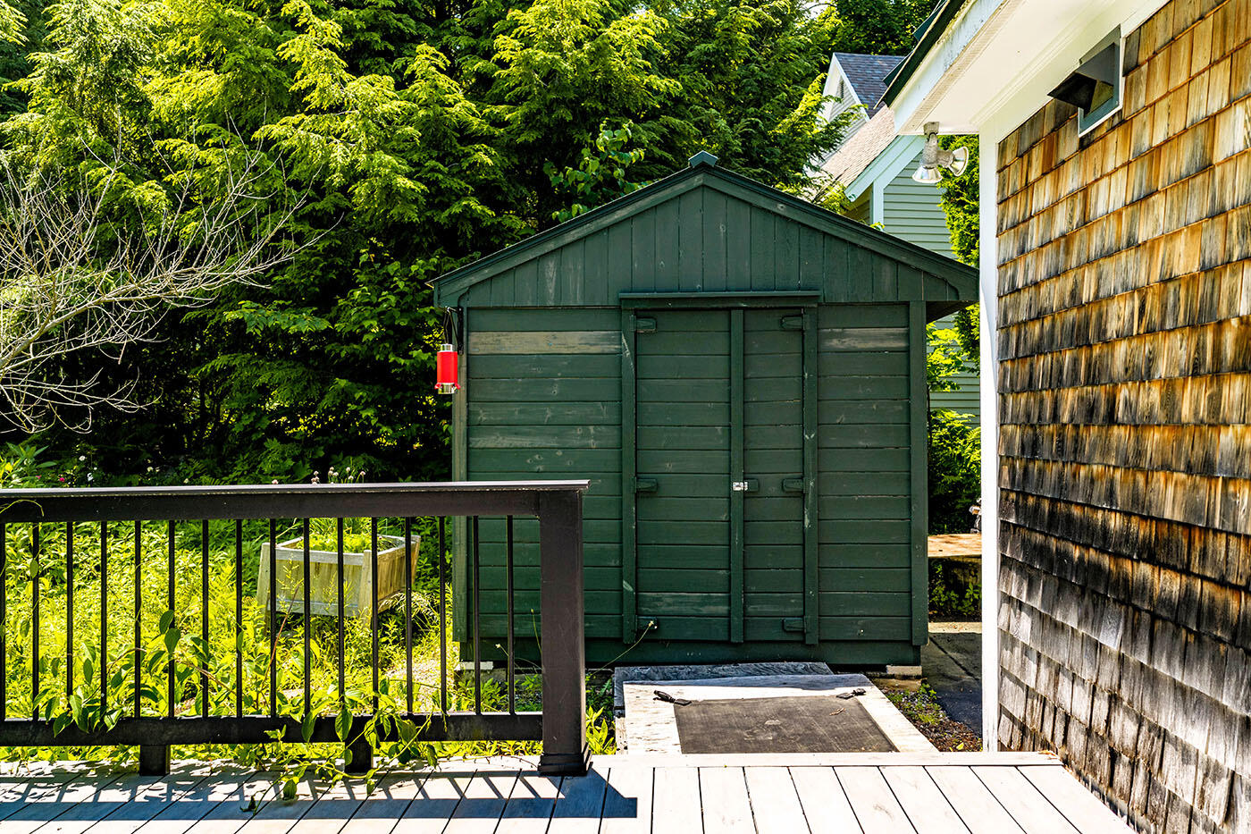 main property photo 40