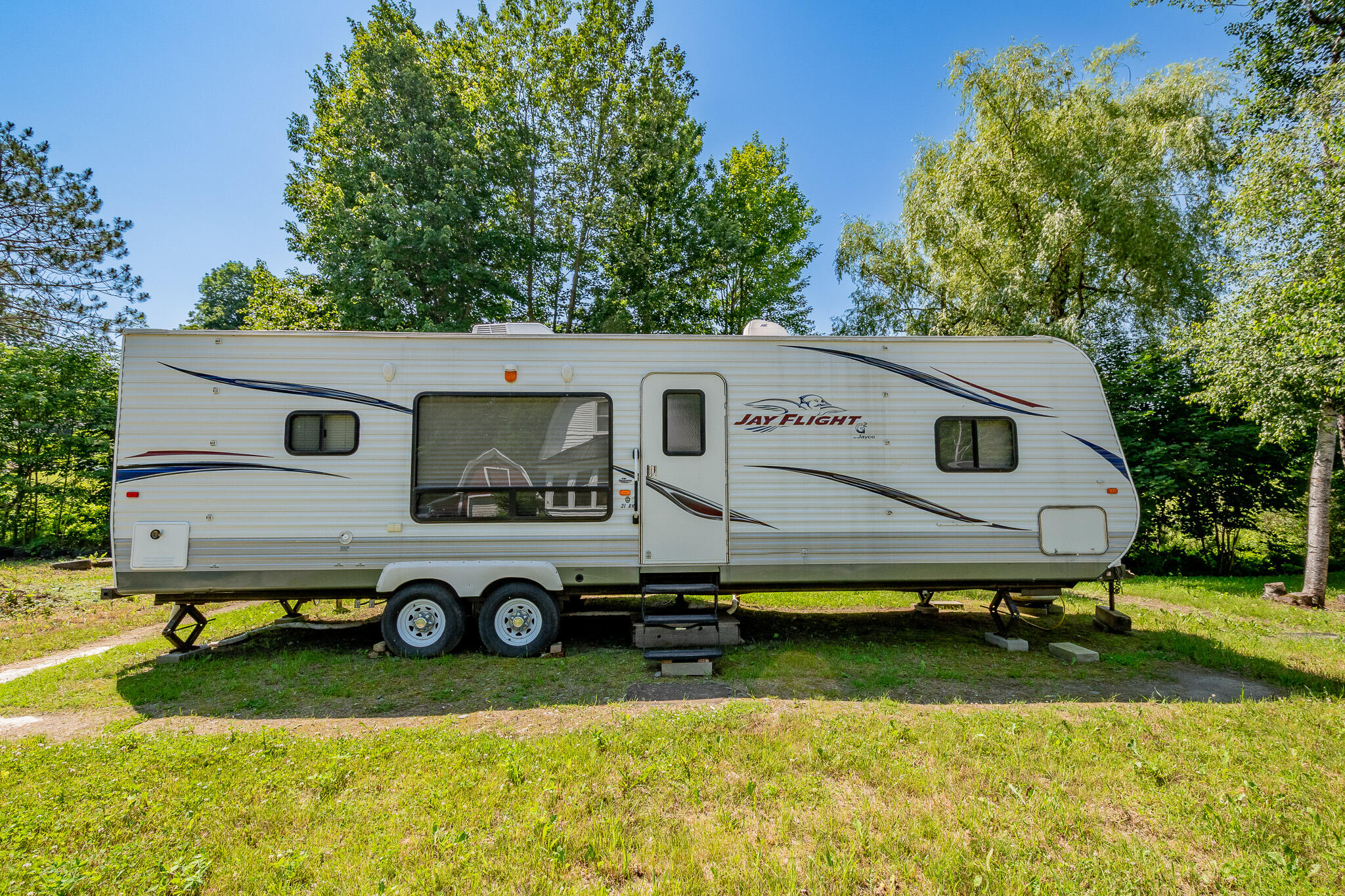 main property photo 8