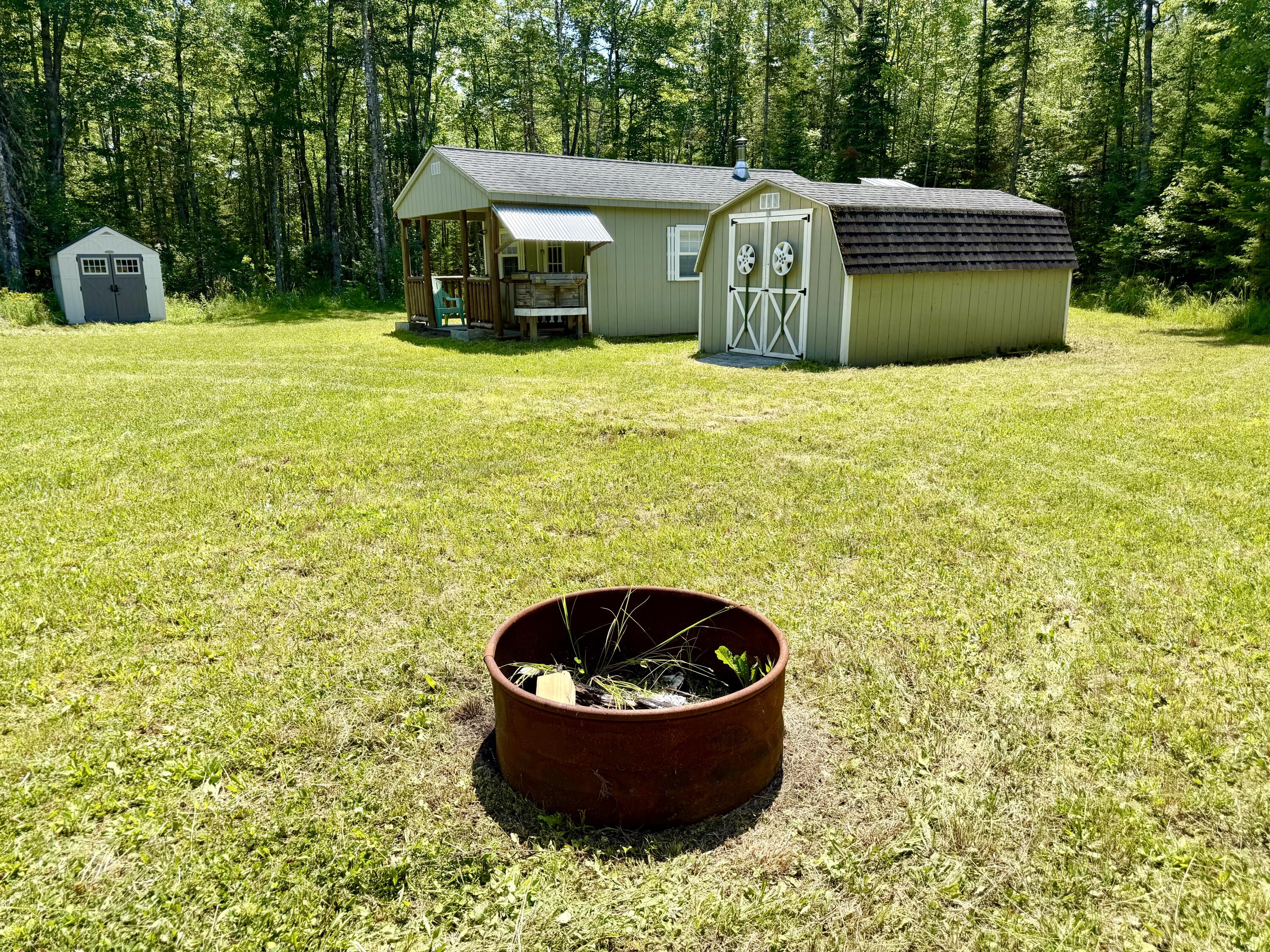main property photo 40
