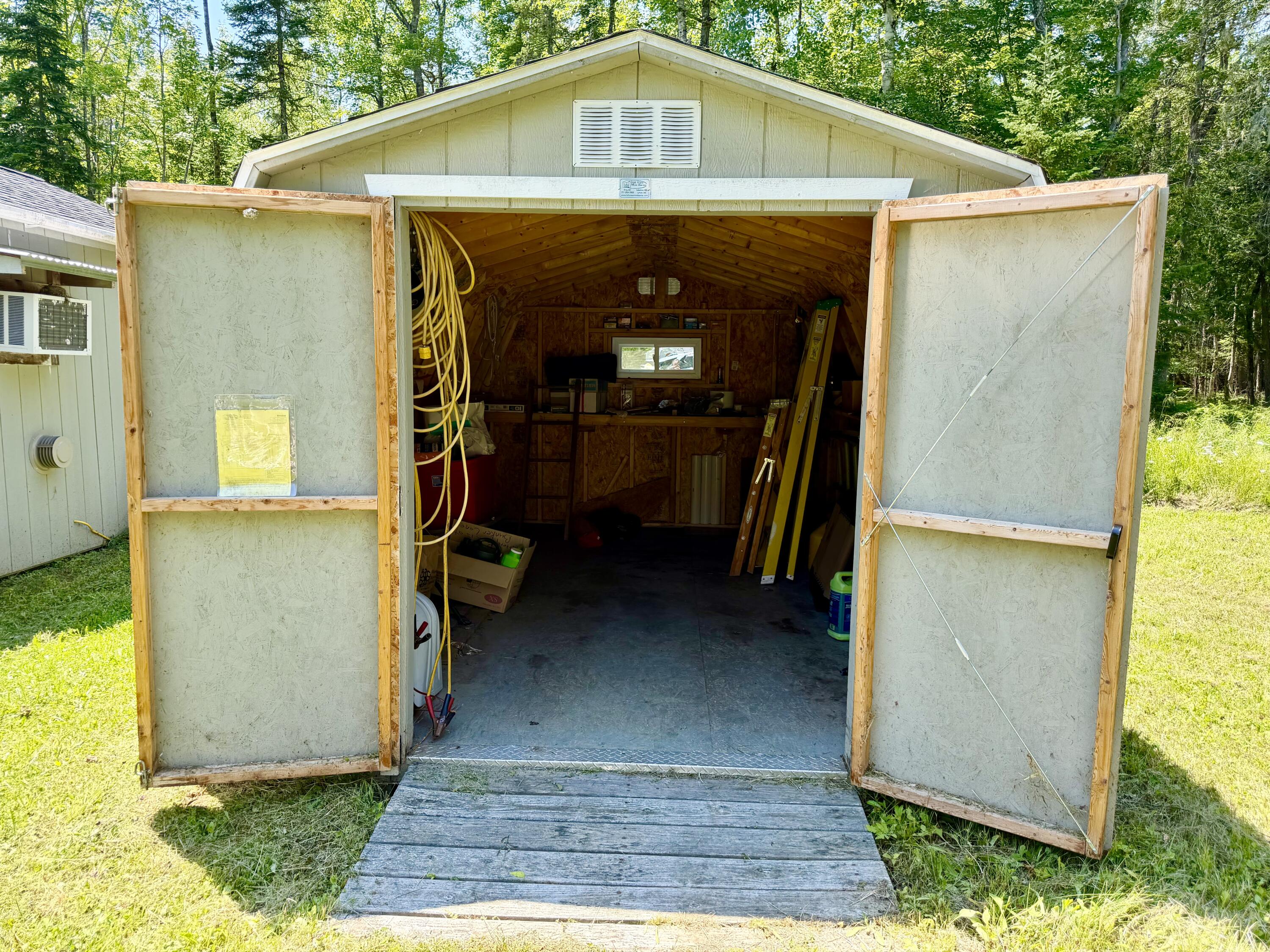 main property photo 43