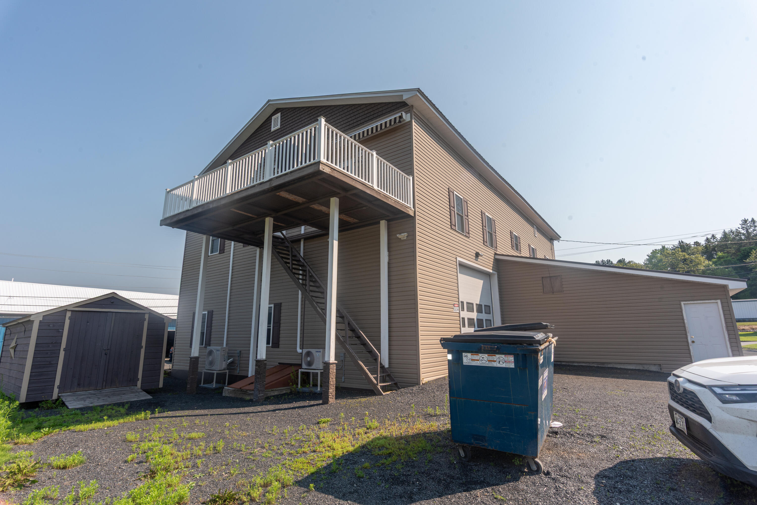 main property photo 5