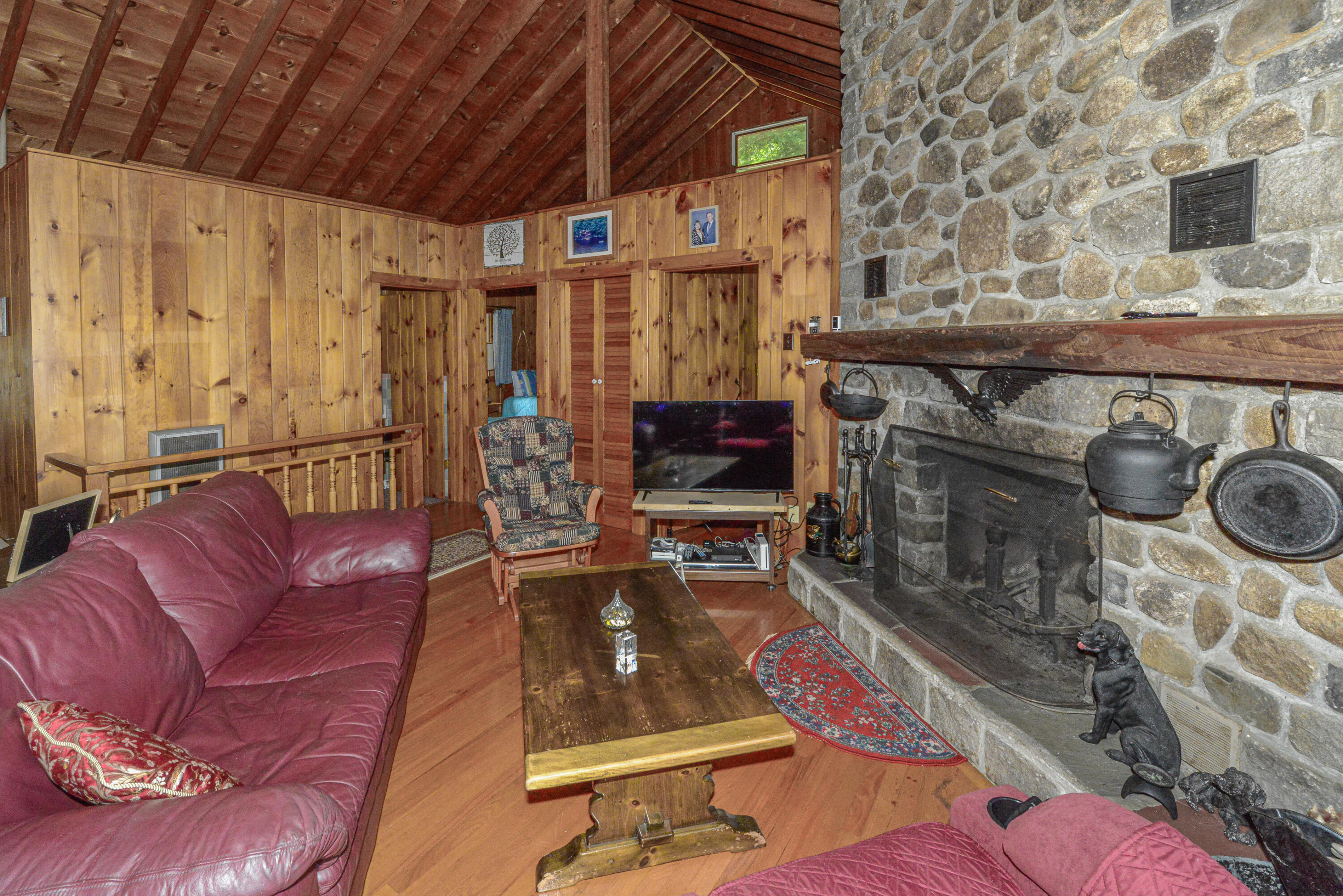 main property photo 12