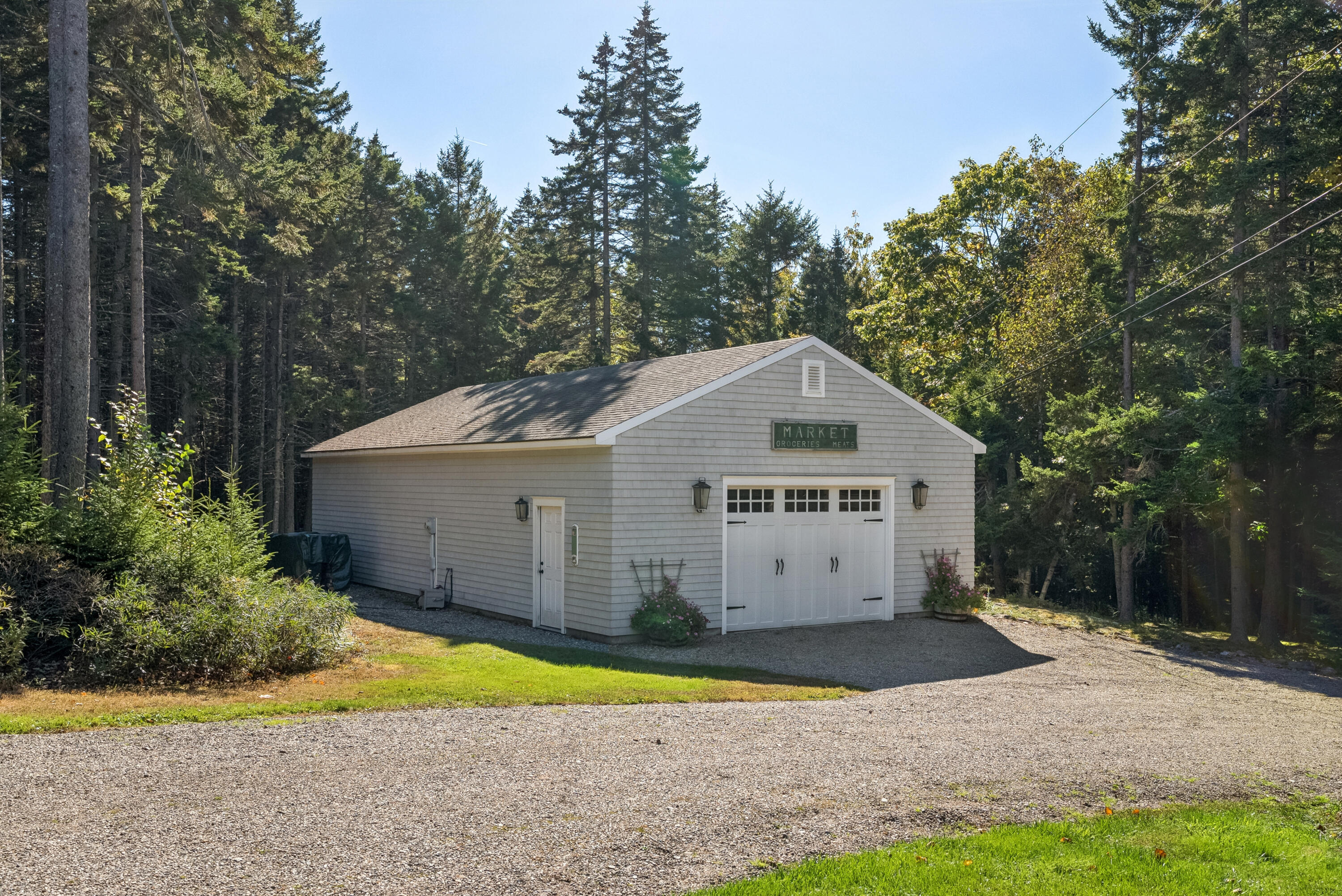 main property photo 77