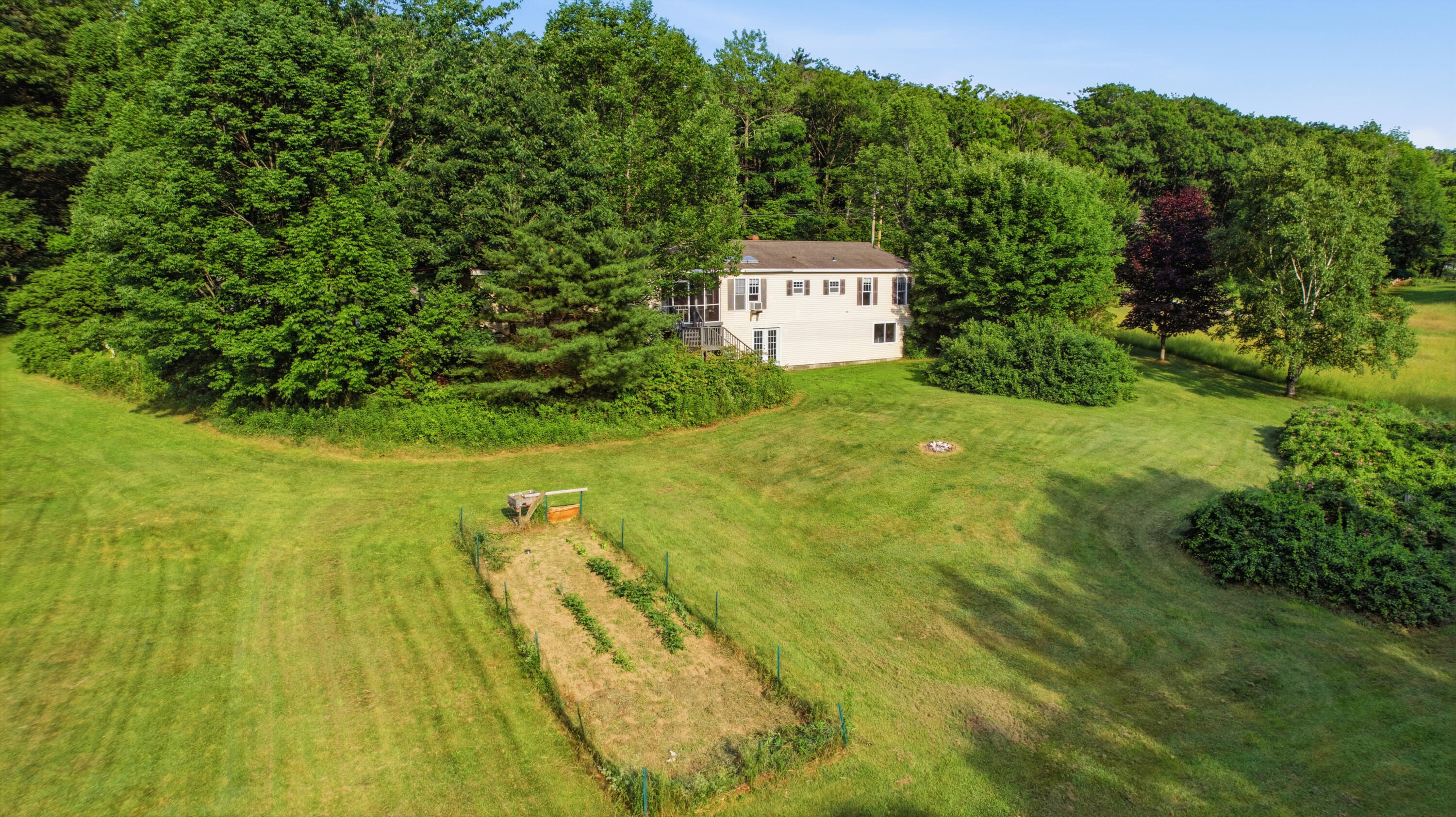 main property photo 44