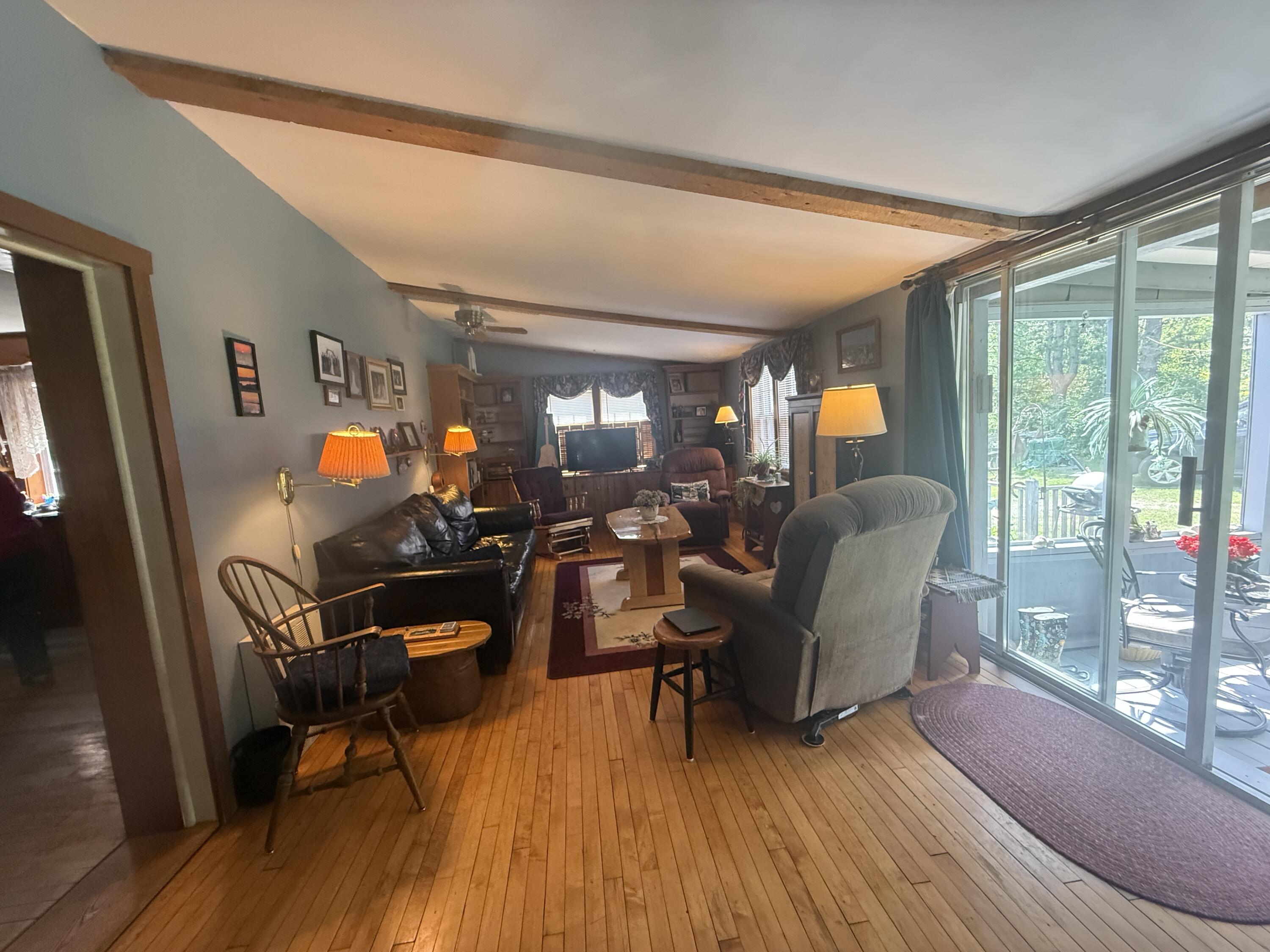 main property photo 20
