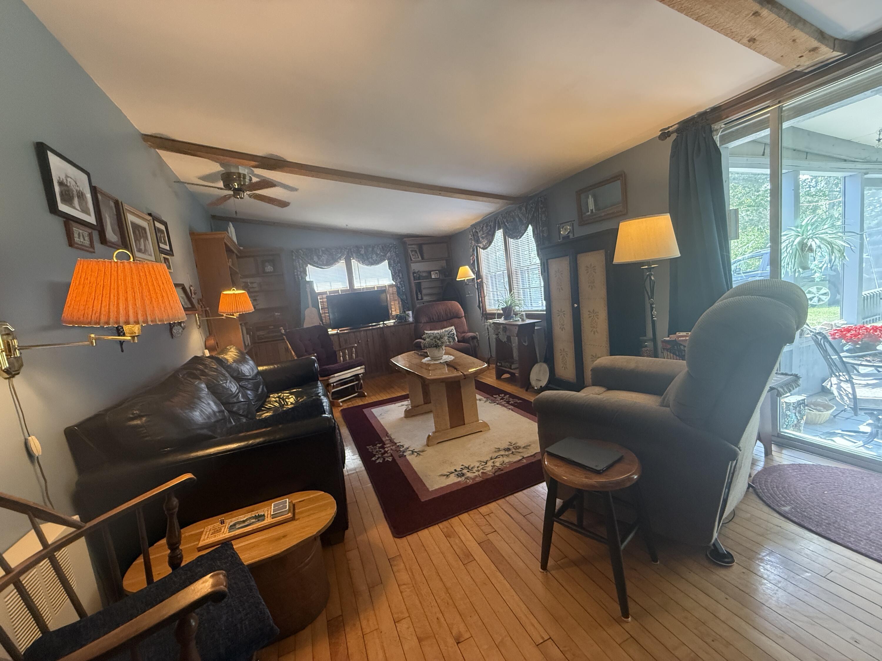 main property photo 21