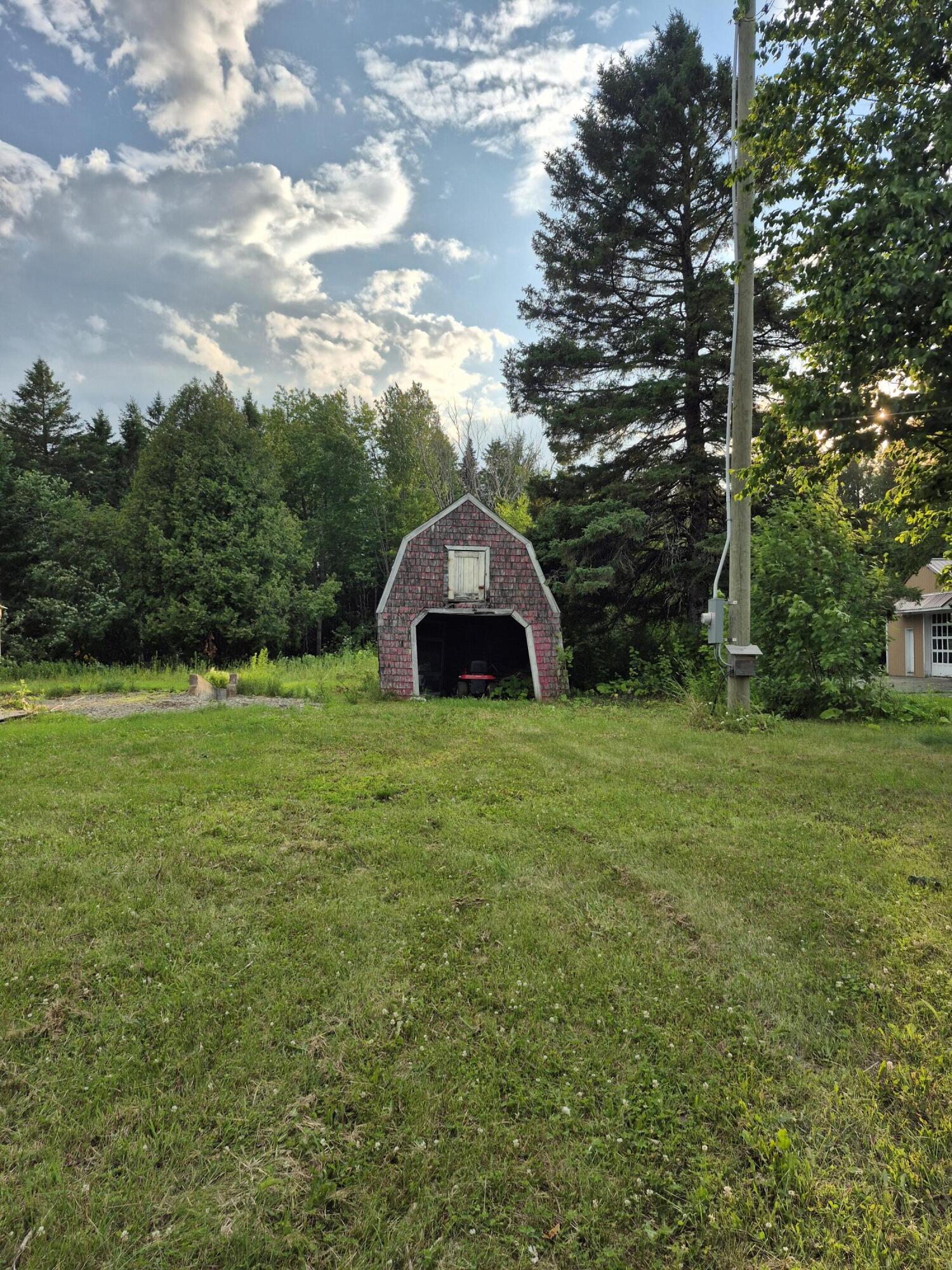 main property photo 8