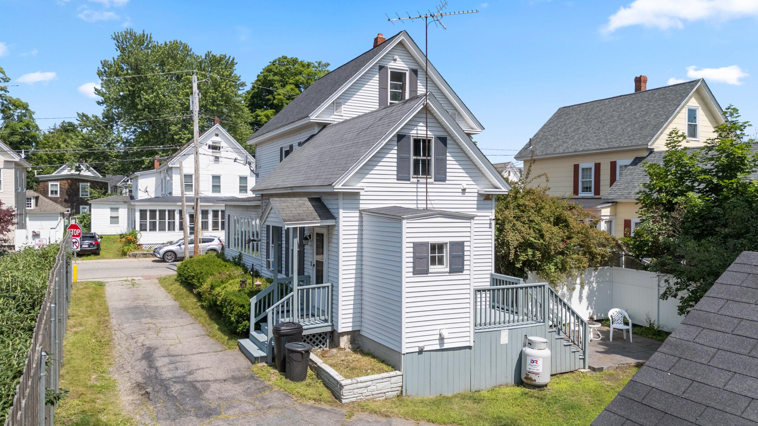 main property photo 41