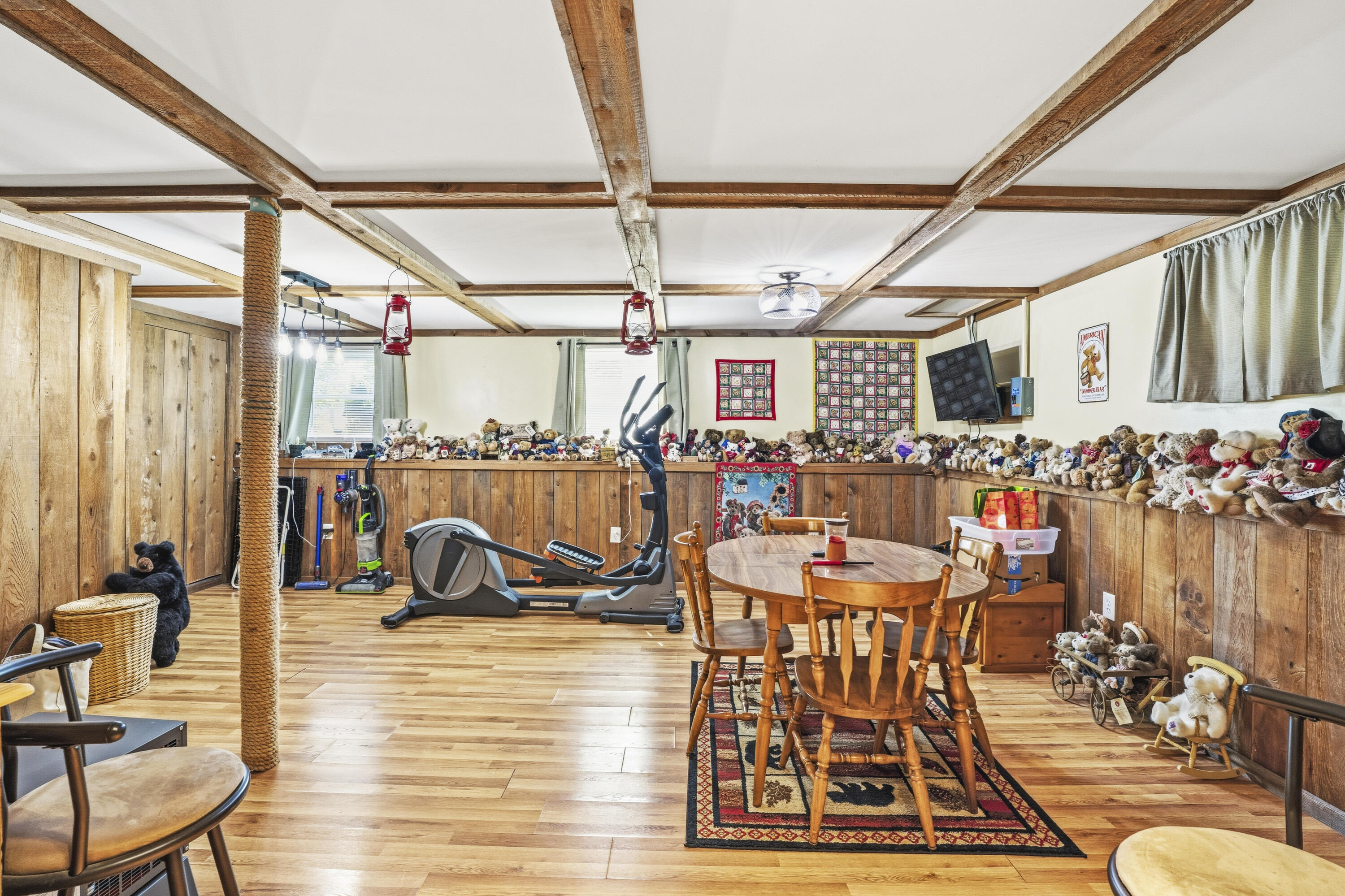 main property photo 50