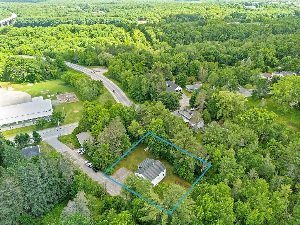main property photo 9