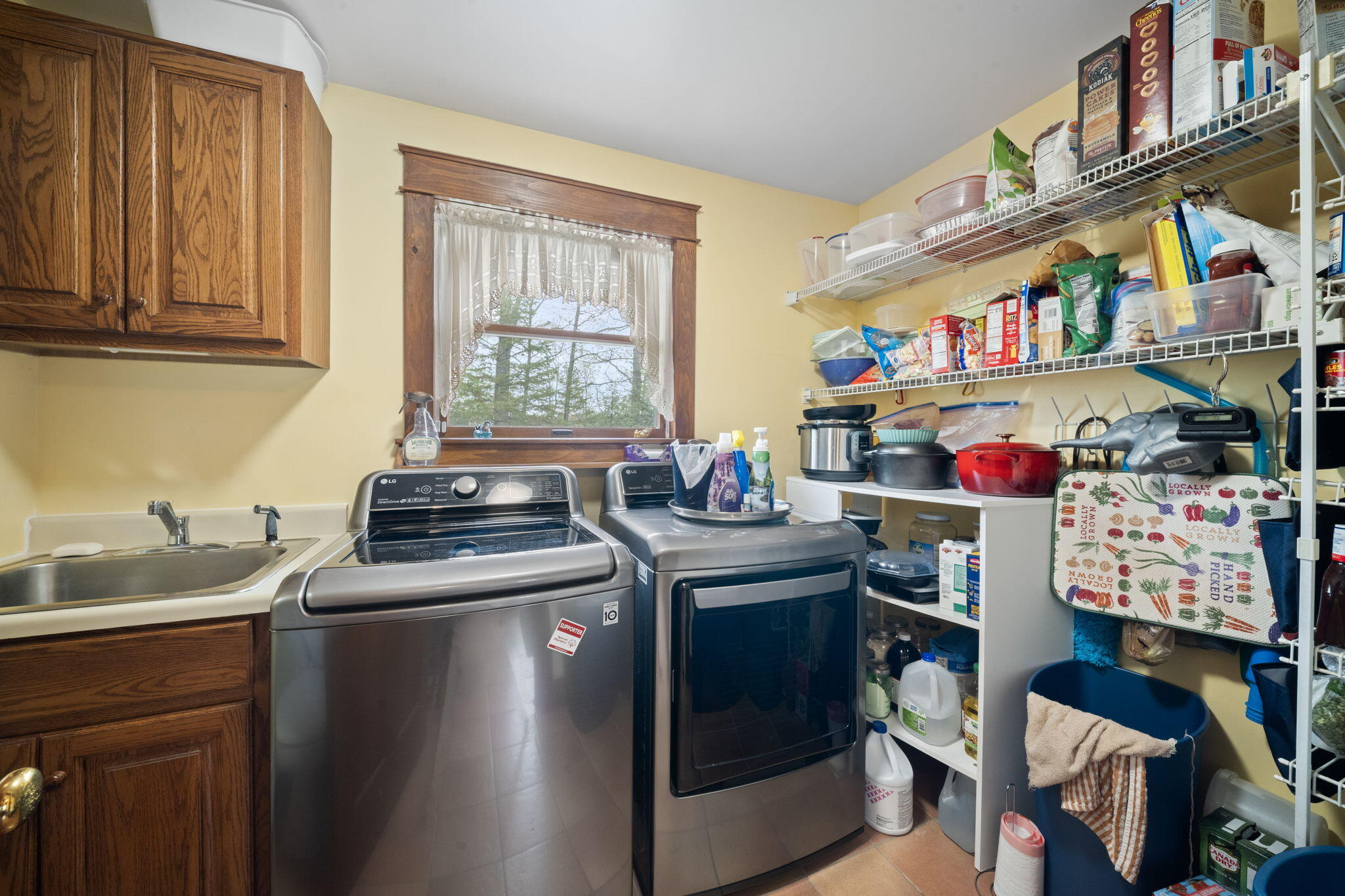 main property photo 7