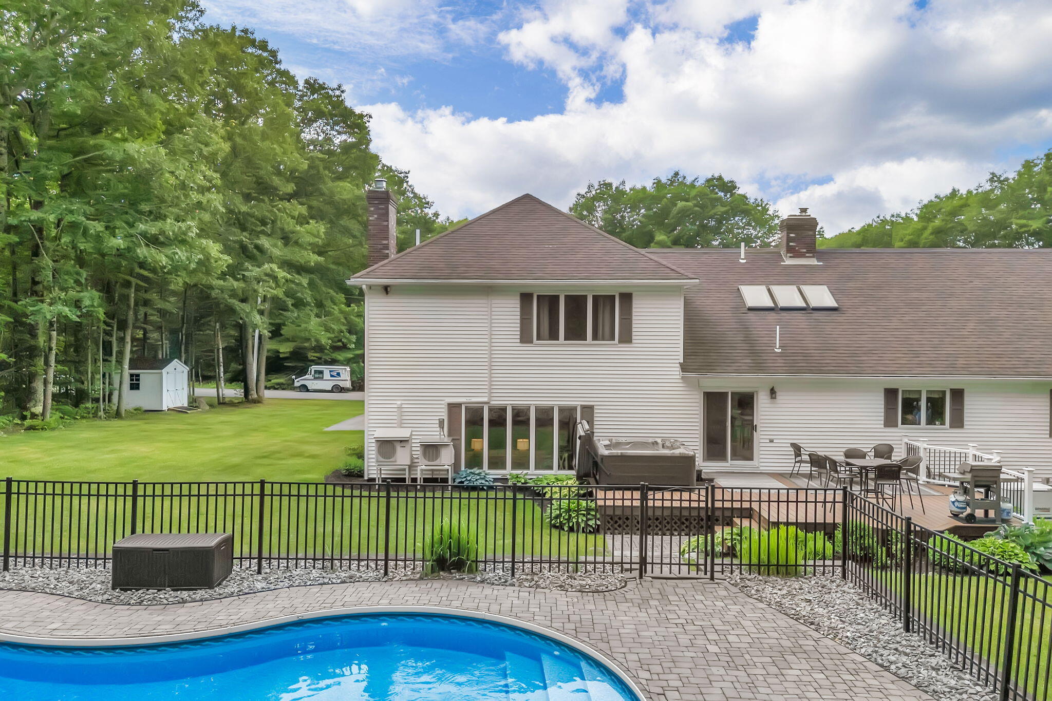 main property photo 83