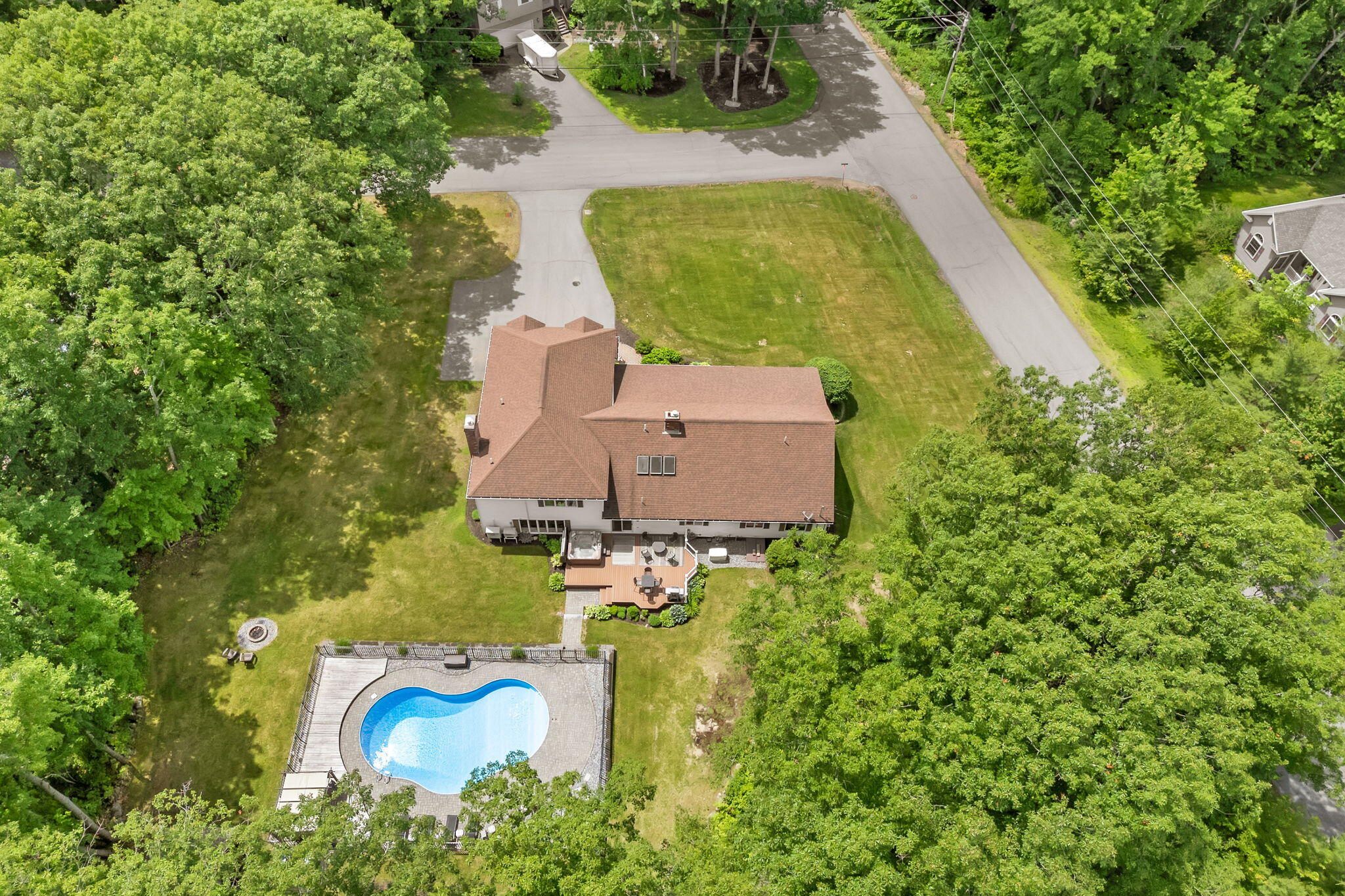 main property photo 99