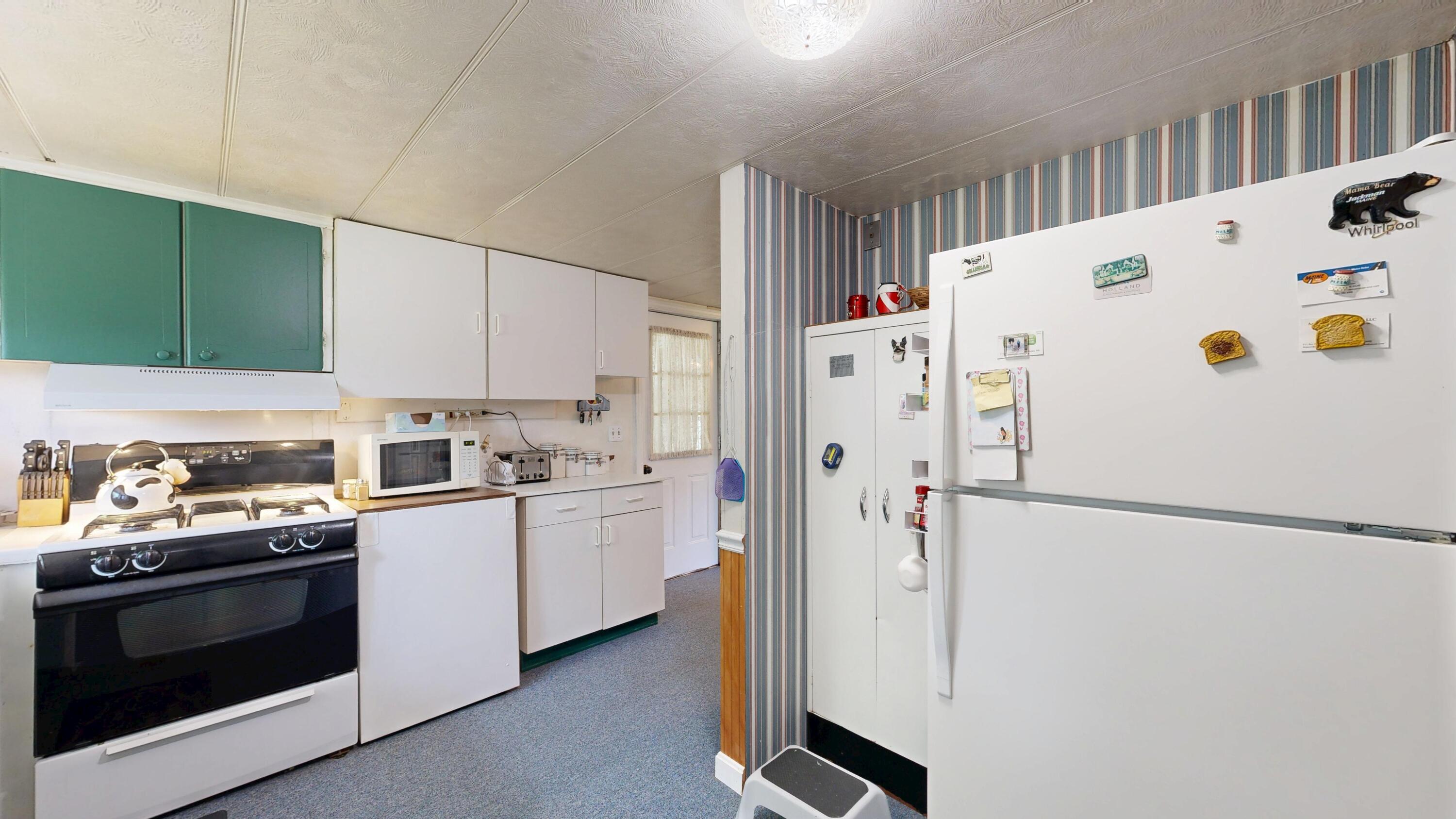main property photo 16