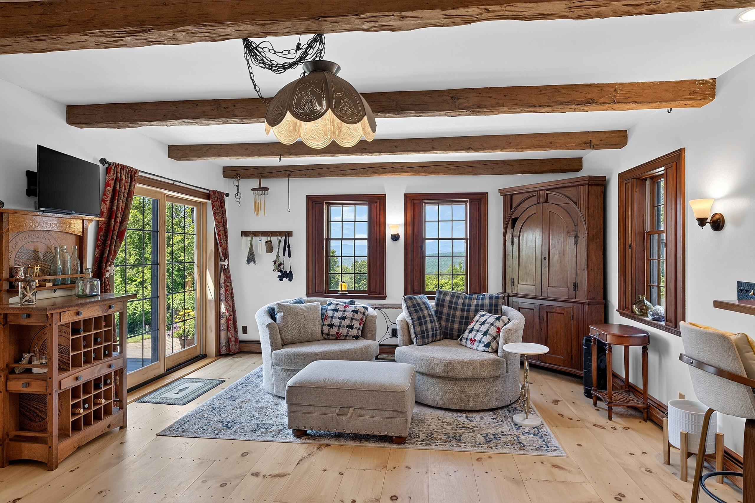 main property photo 15