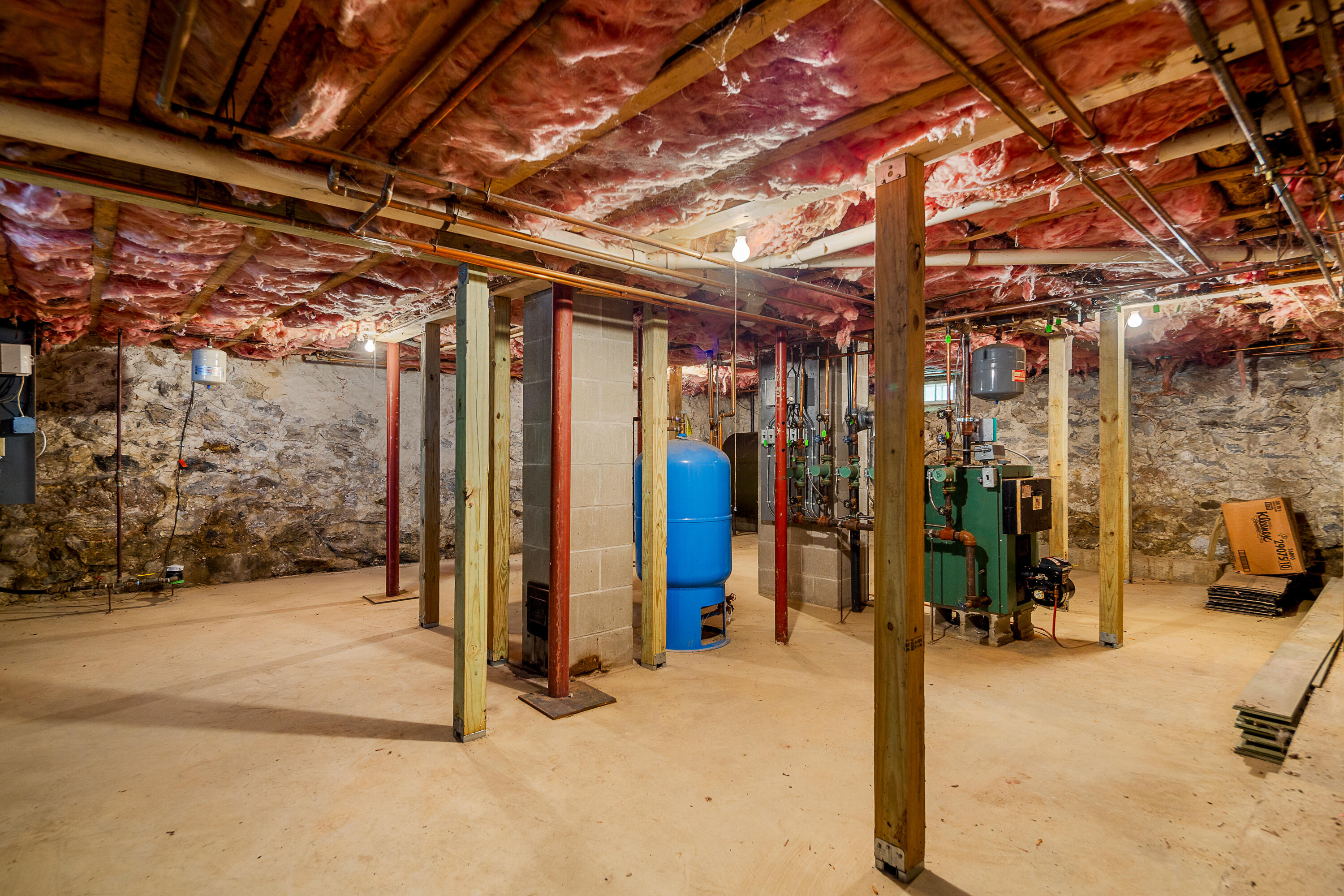 main property photo 27