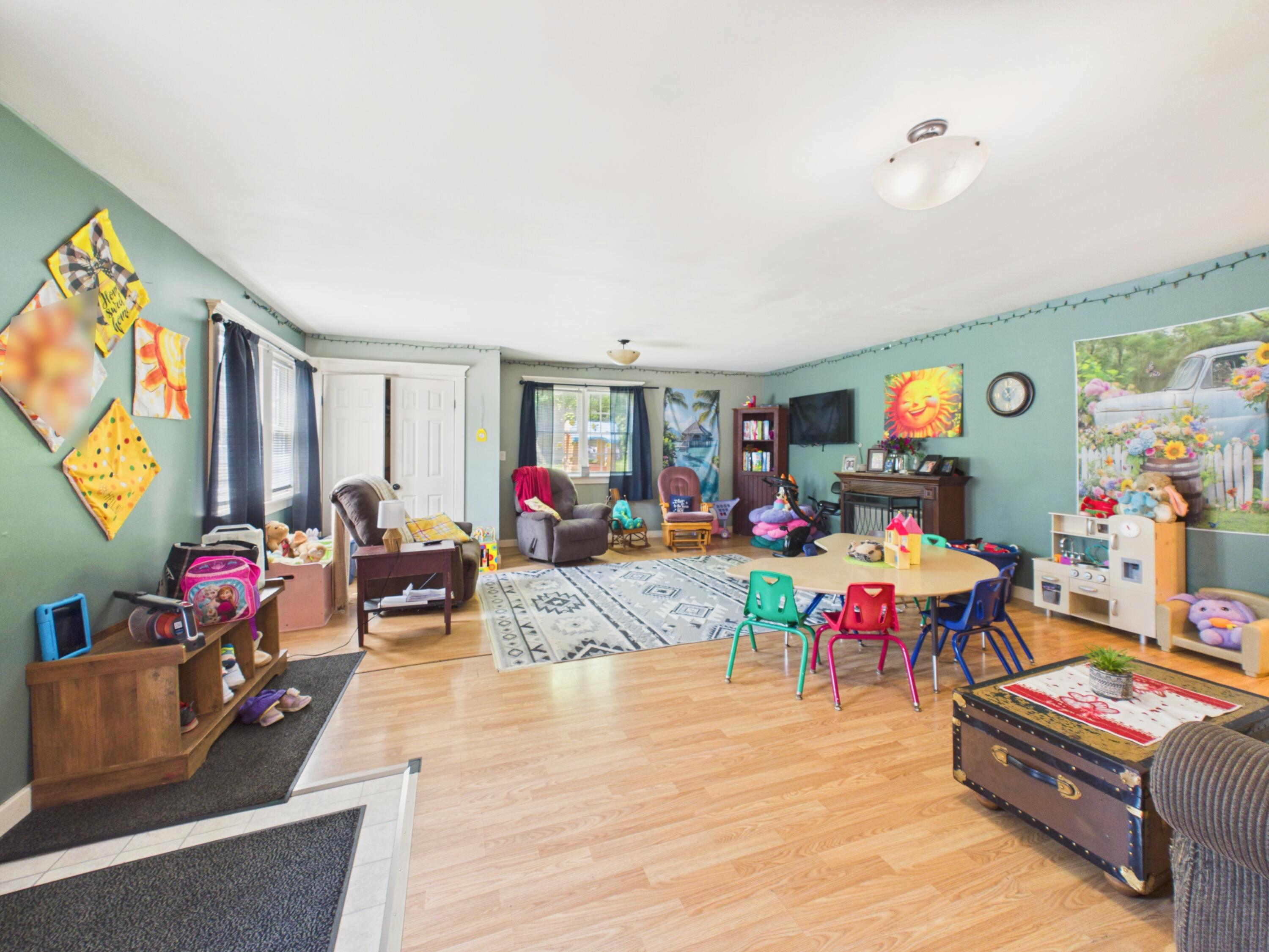 main property photo 17