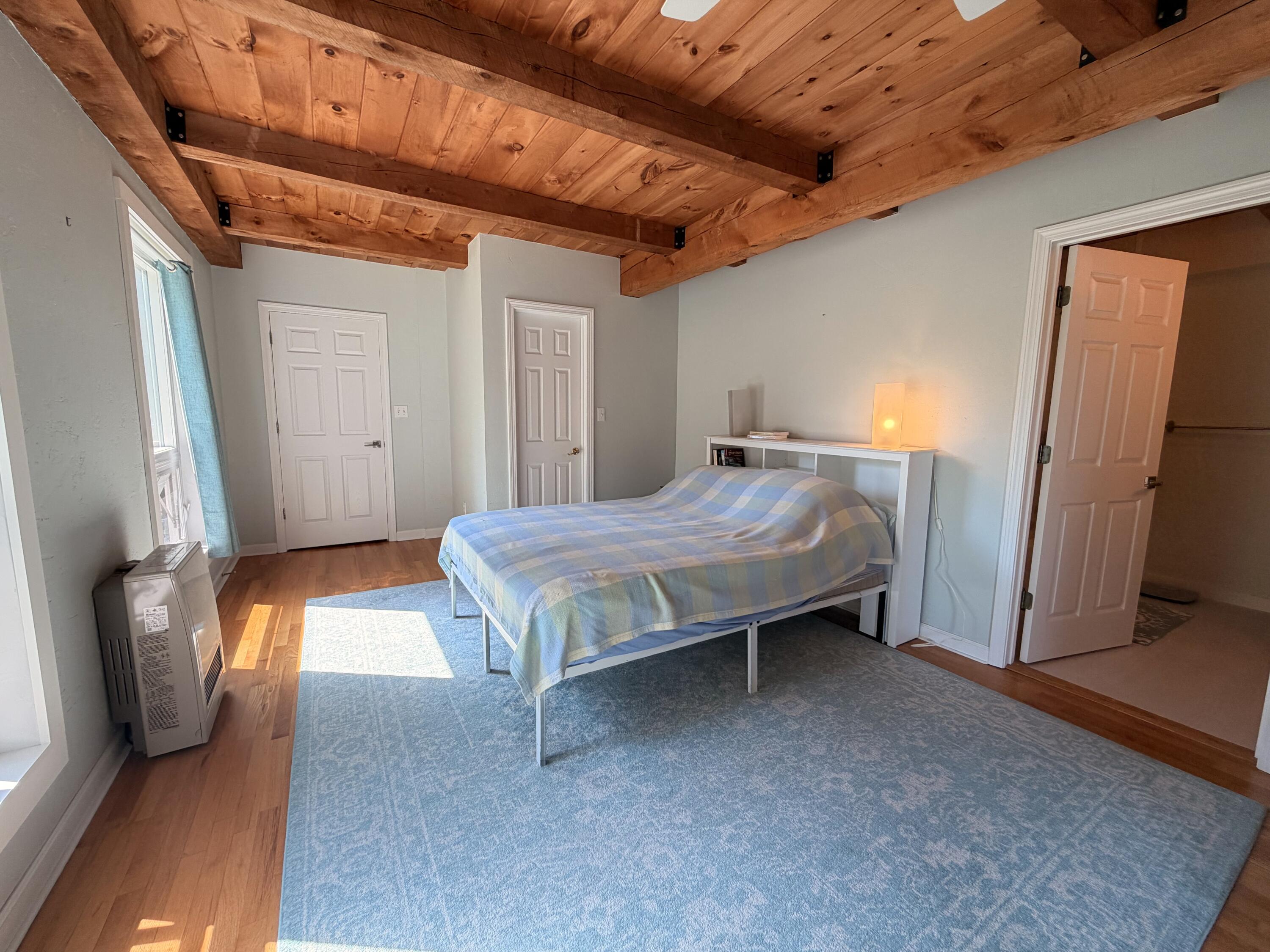 main property photo 31