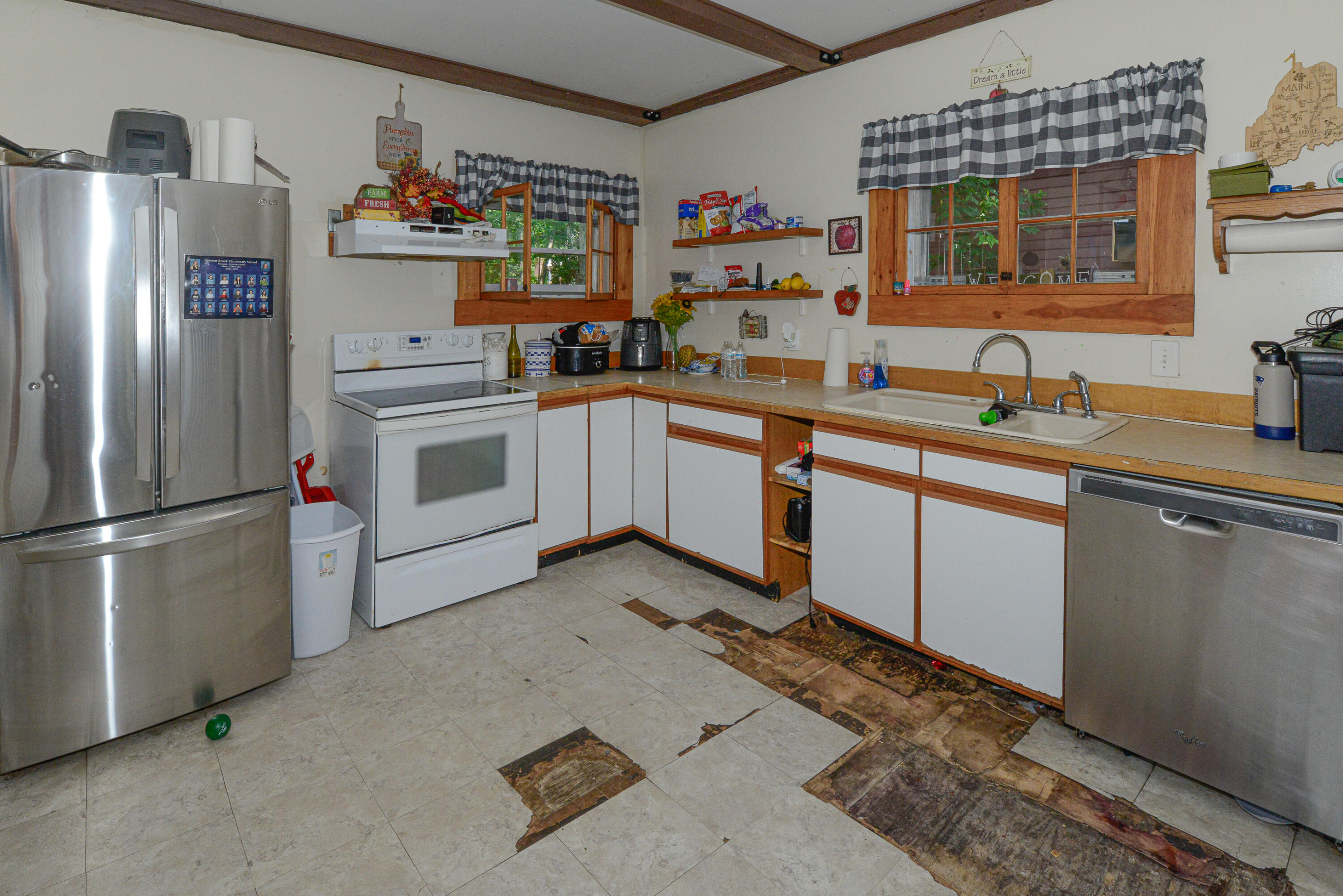 main property photo 44