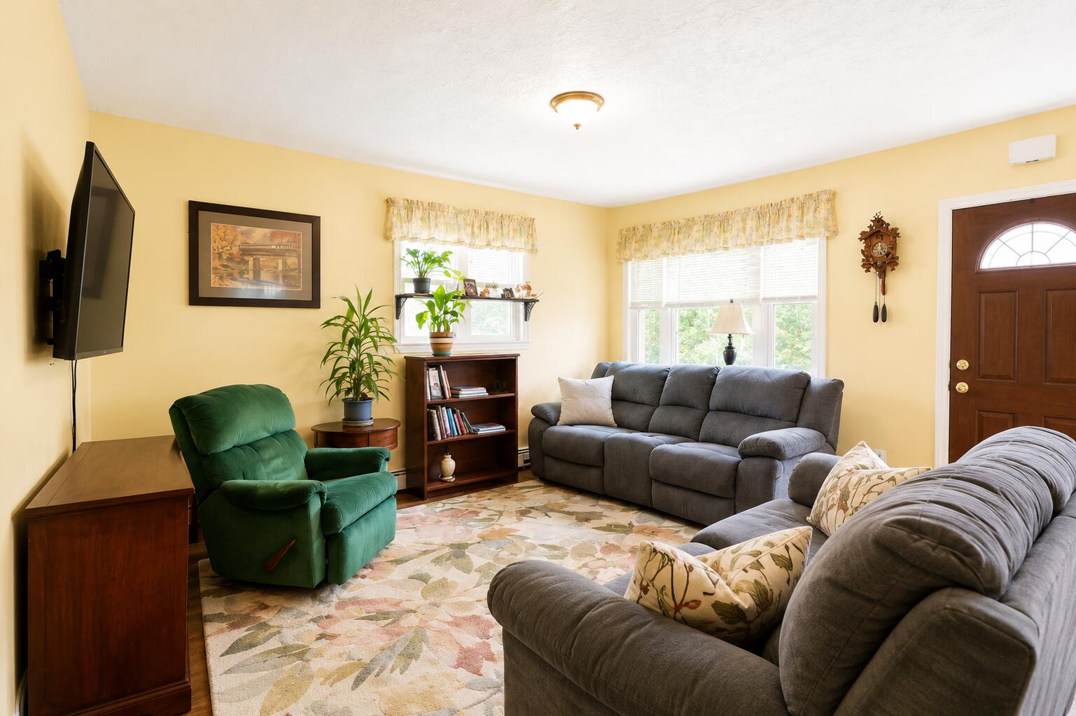 main property photo 13