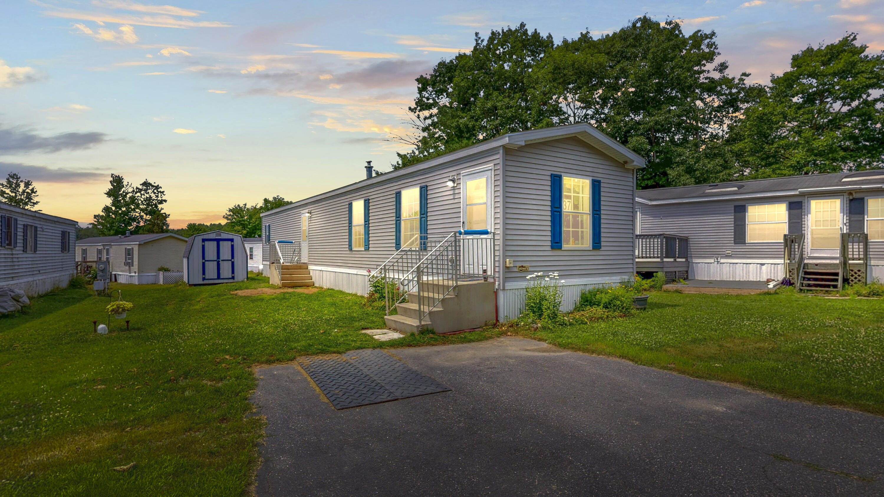 main property photo 25