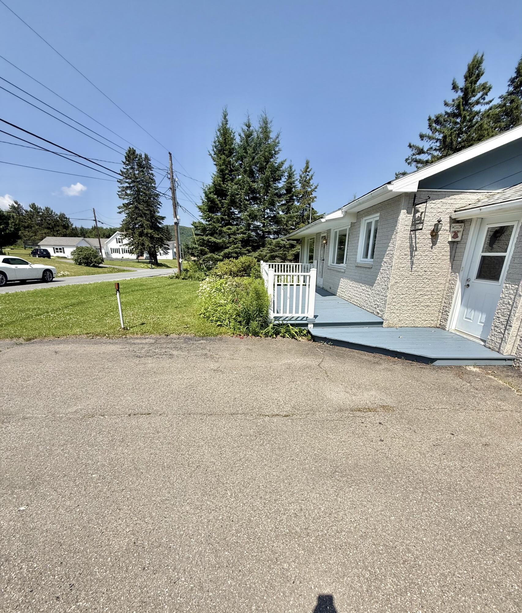 main property photo 12