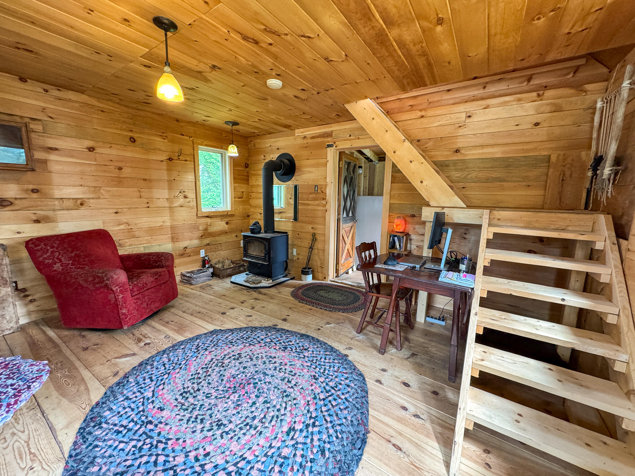 main property photo 11