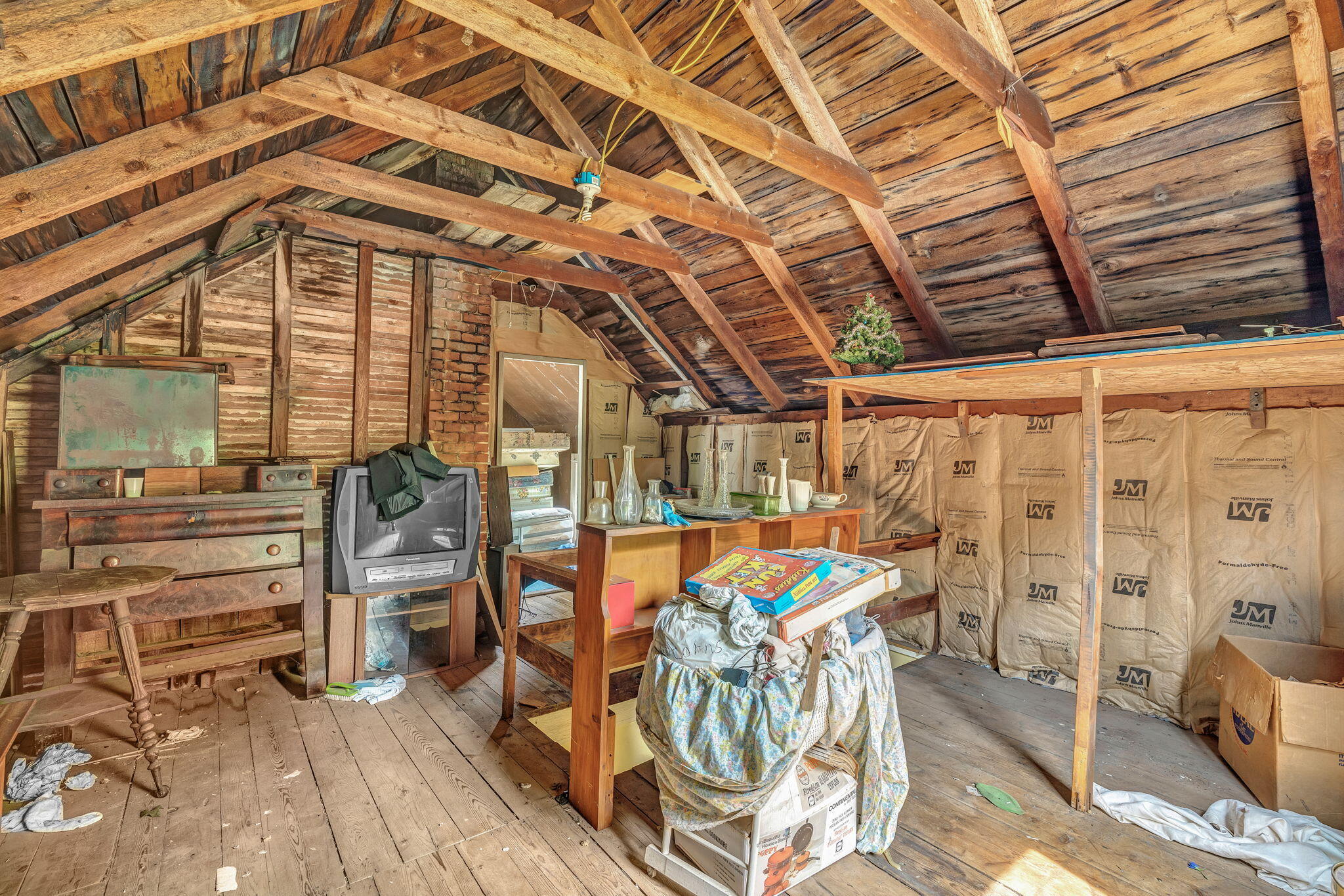 main property photo 36