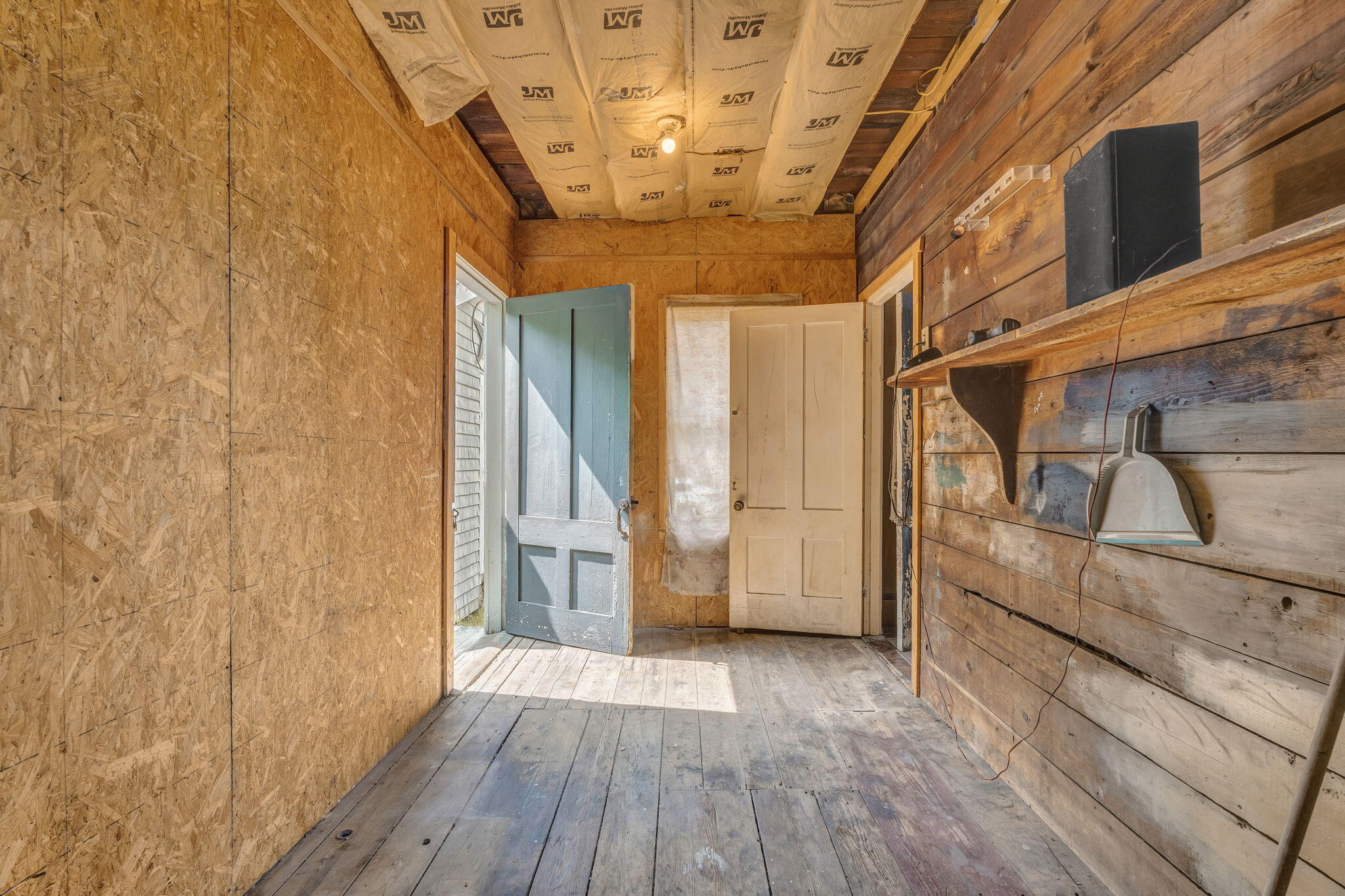 main property photo 39