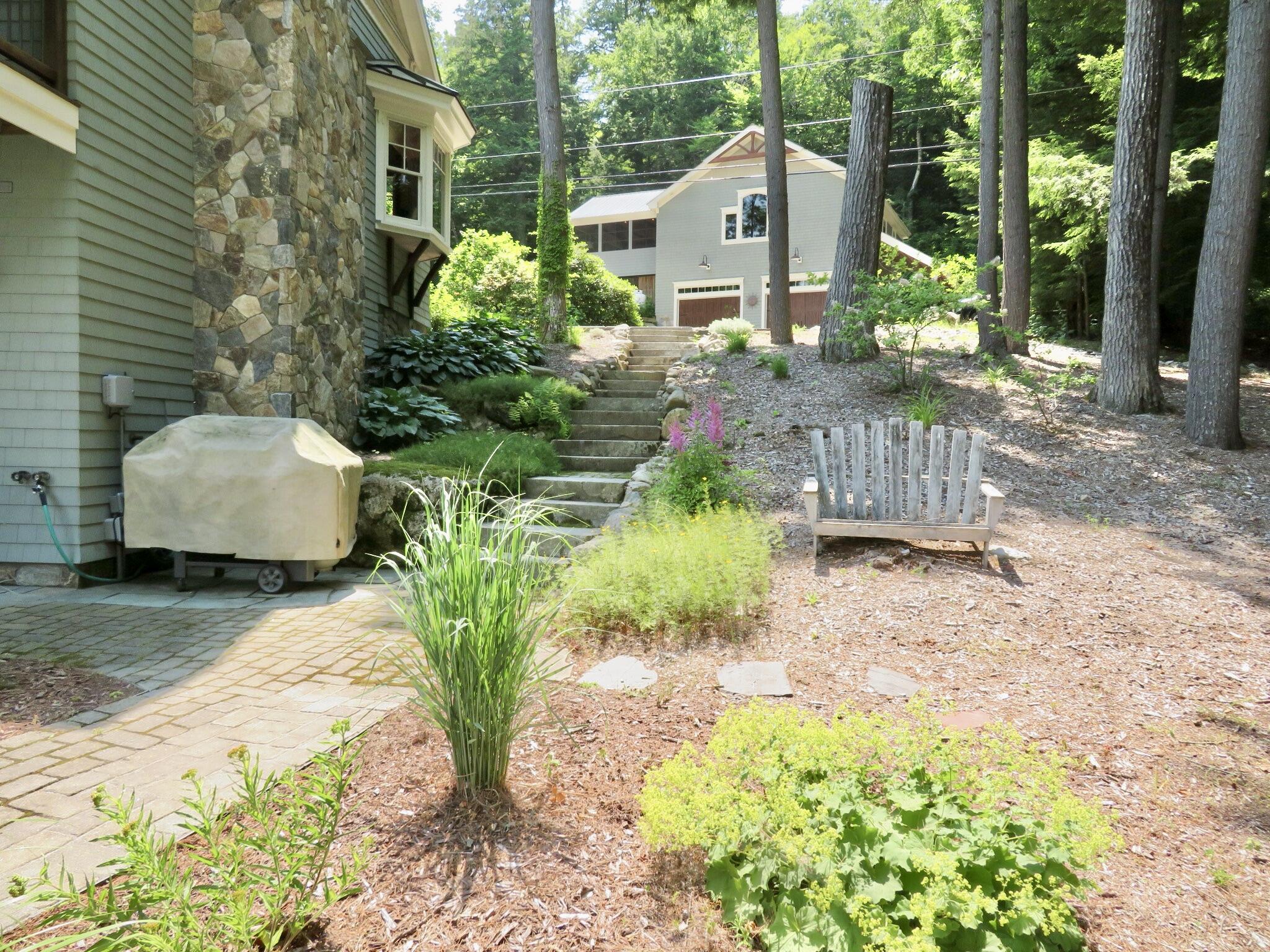 main property photo 94