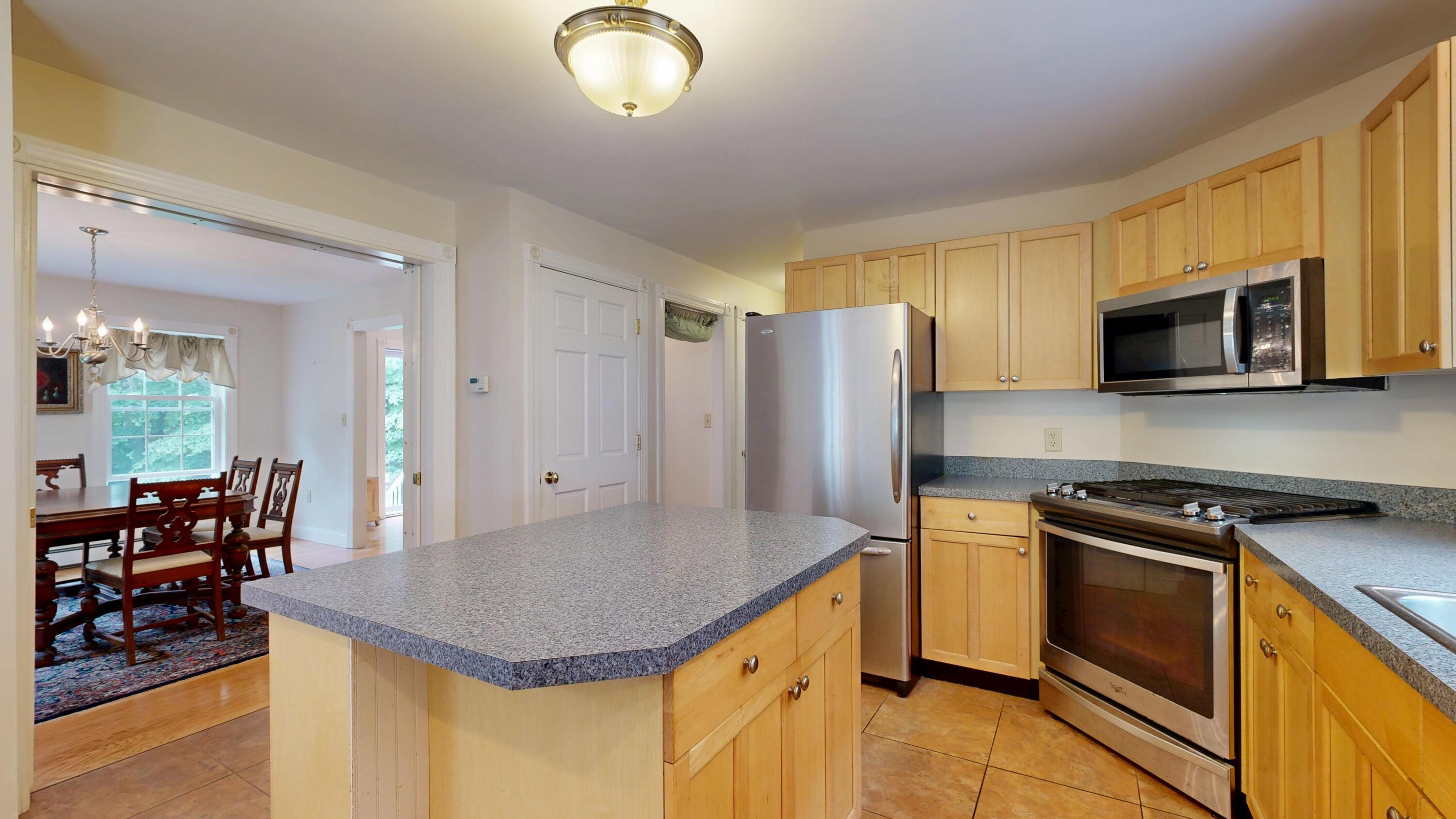 main property photo 5