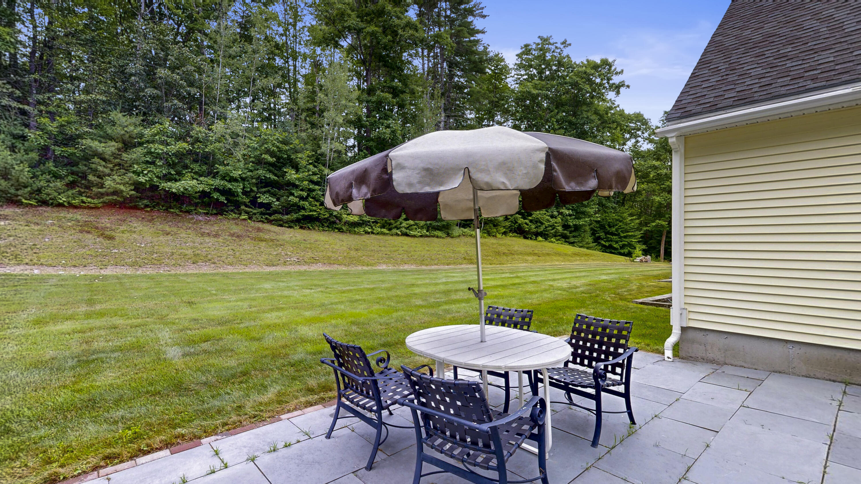 main property photo 61